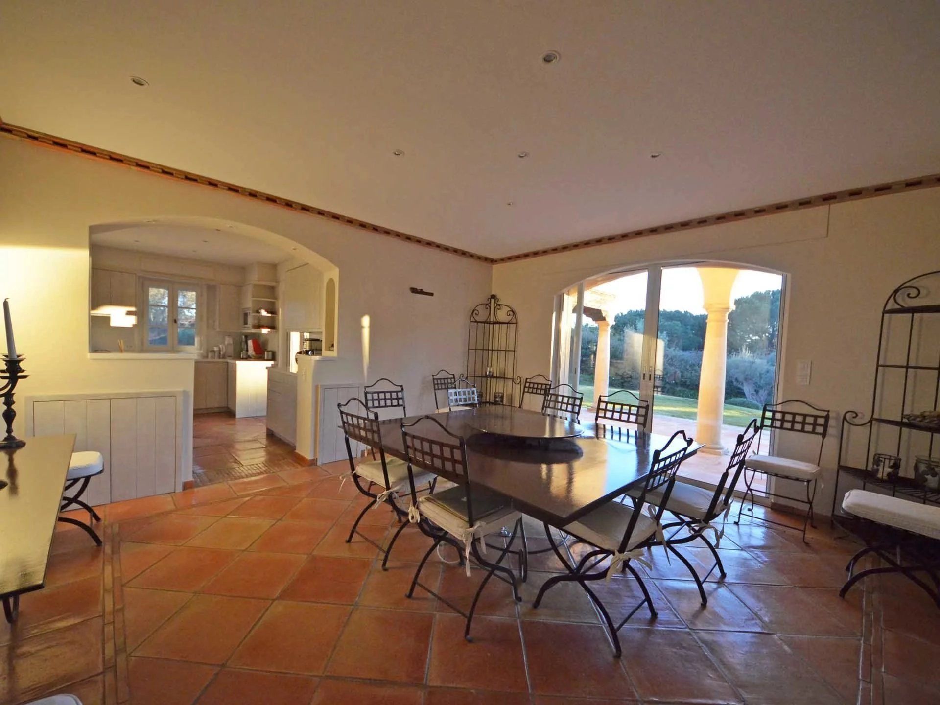 villa 8 Rooms for seasonal rent on Saint-Tropez (83990)
