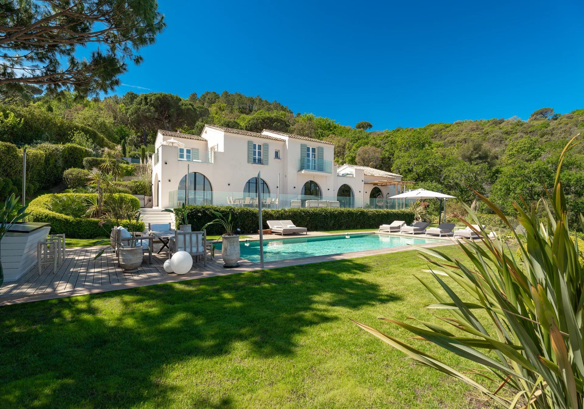 estate 8 Rooms for seasonal rent on Ramatuelle (83350)