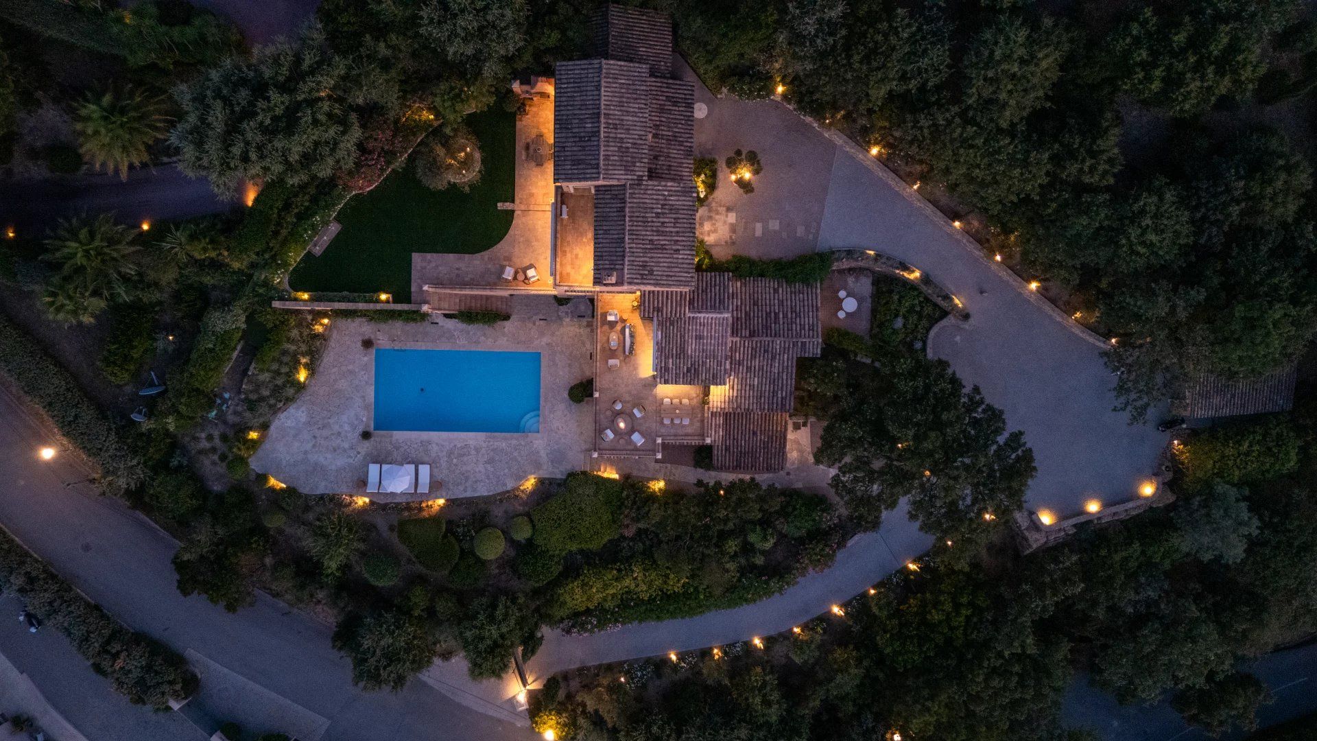 Location saisonnière Villa Saint-Tropez 6 Pièces 345 m²