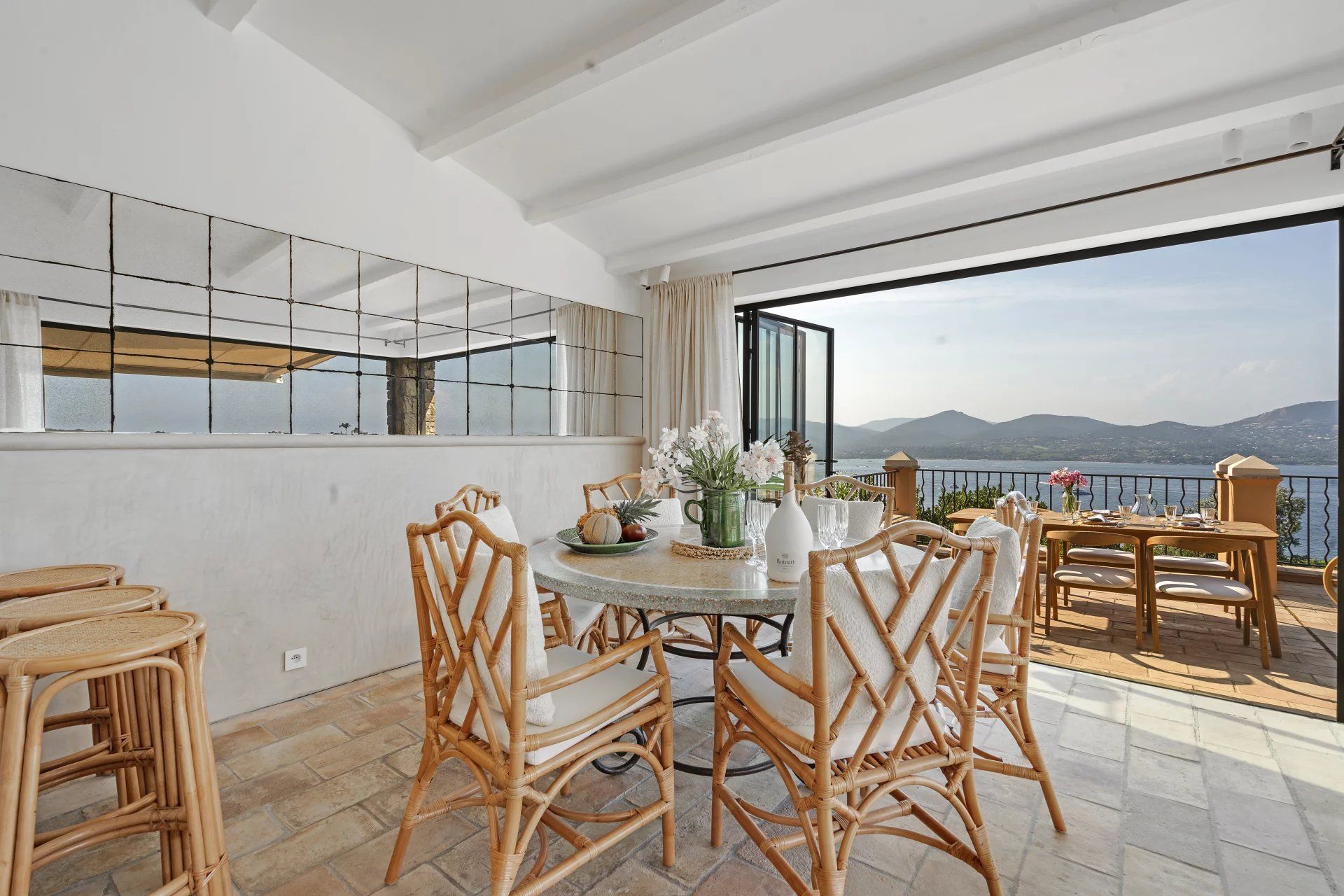 villa 6 Pièces en location saisonnière sur Saint-Tropez (83990) Location saisonnière Villa Saint-Tropez 6 Pièces 345 m²