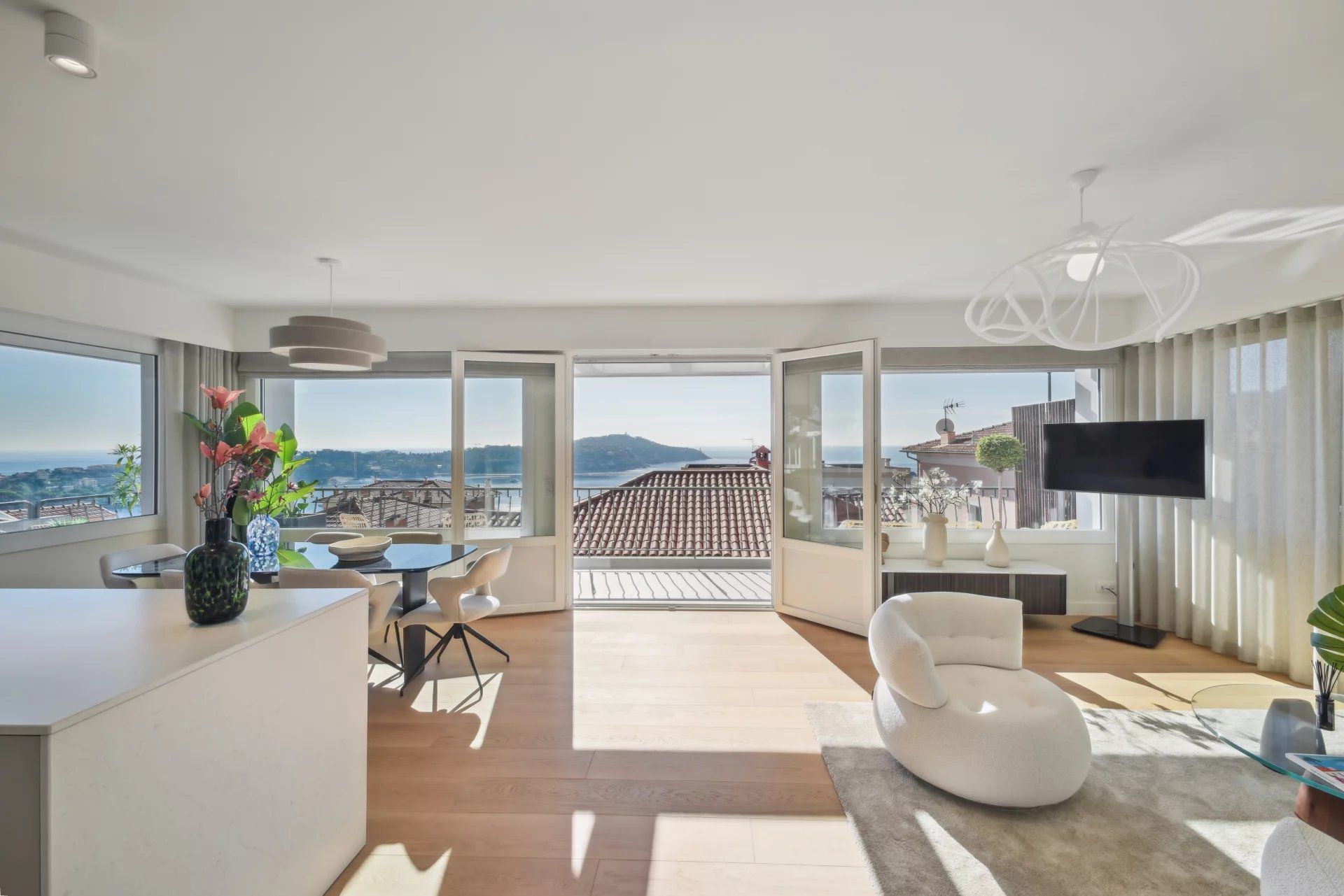 appartement 4 Pièces en vente sur Villefranche-sur-Mer (06230) Vente Appartement Villefranche-sur-Mer 4 Pièces 99 m²