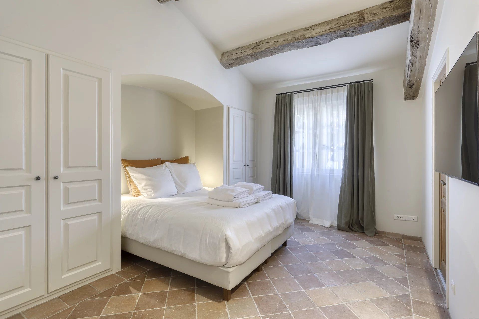 villa 9 Rooms for seasonal rent on Ramatuelle (83350)