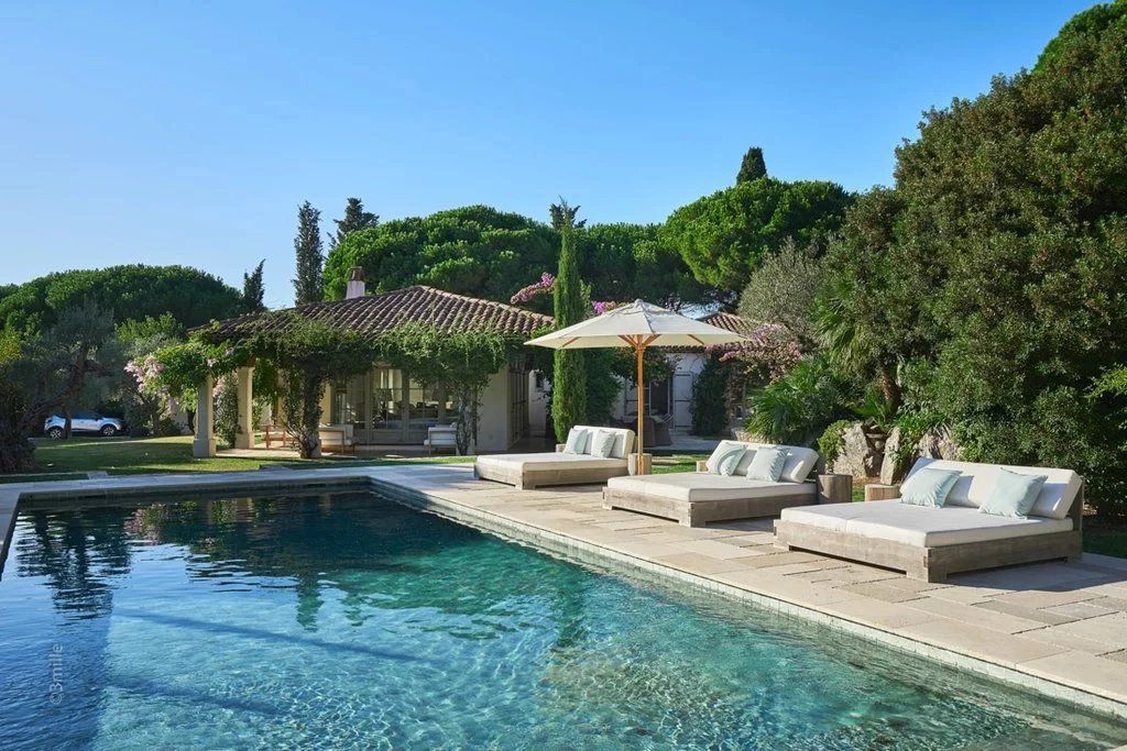 villa 7 Pièces en location saisonnière sur Saint-Tropez (83990)