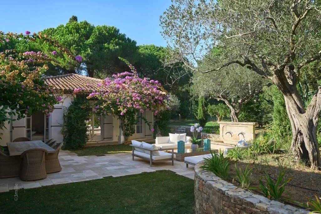 villa 7 Pièces en location saisonnière sur Saint-Tropez (83990)