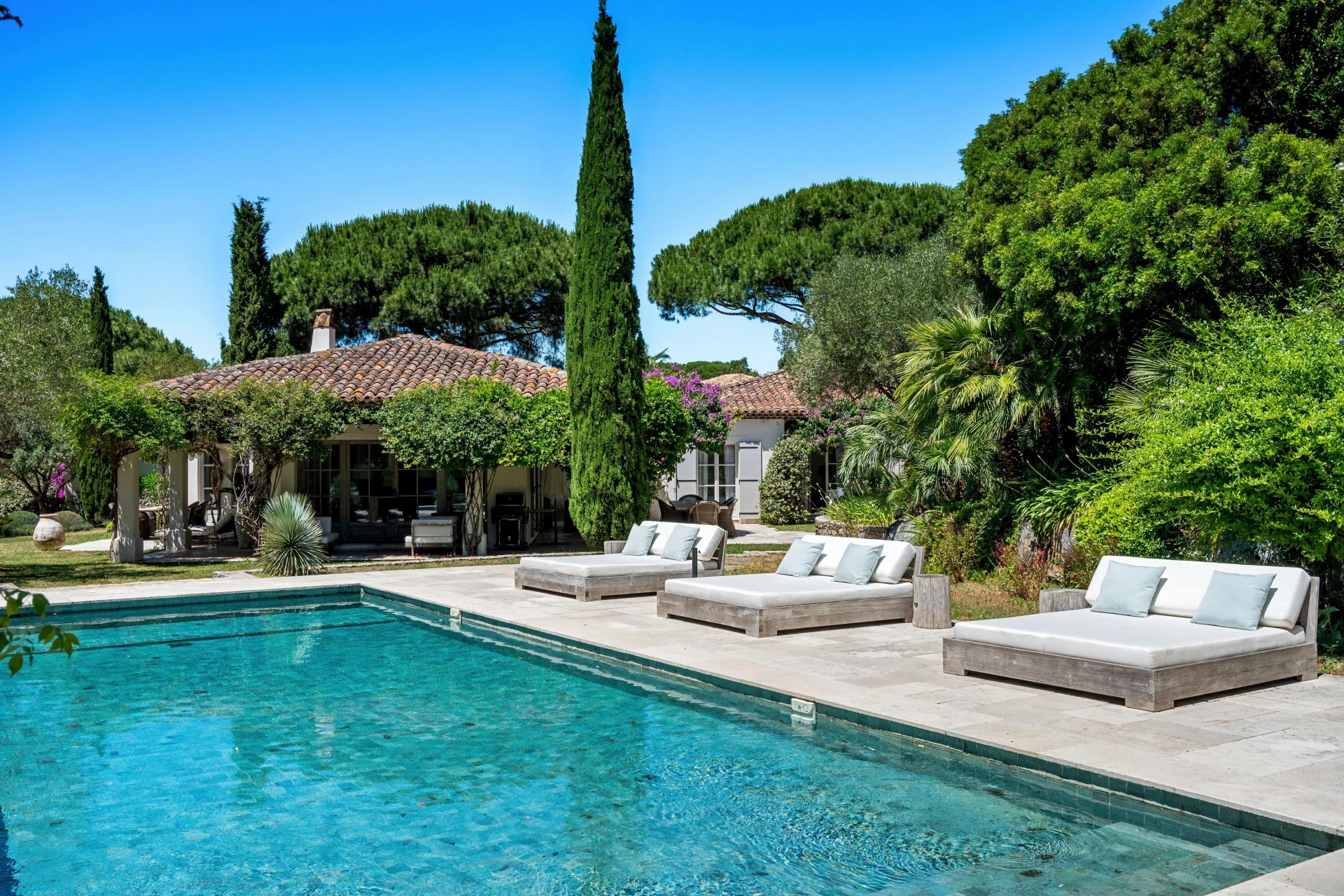 villa 7 Pièces en location saisonnière sur Saint-Tropez (83990)