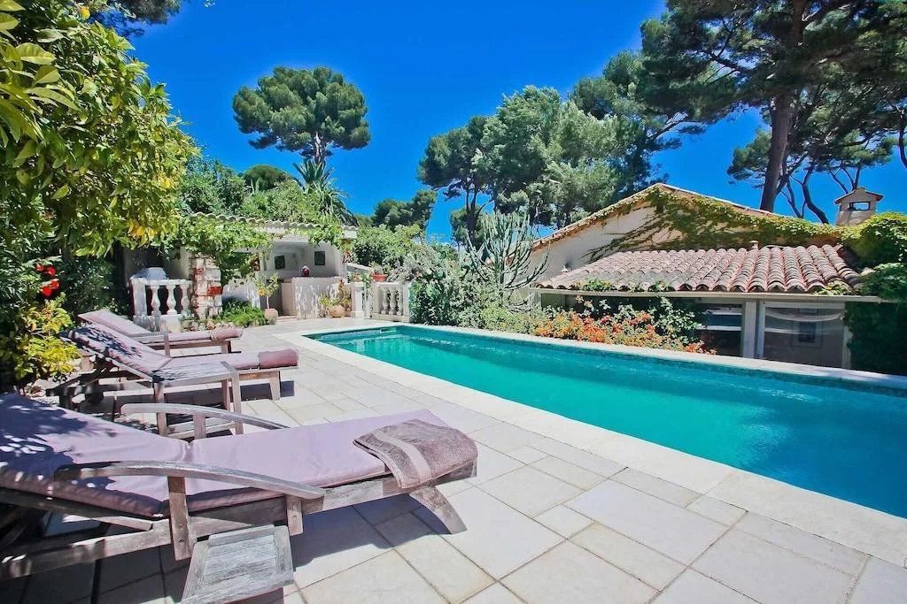 Location saisonnière Villa Antibes 10&nbsp;Pièces 200&nbsp;m²