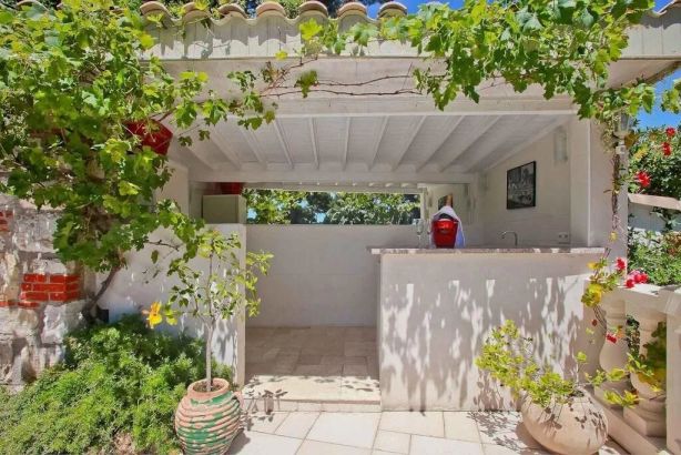 Location saisonnière Villa Antibes 10&nbsp;Pièces 200&nbsp;m²