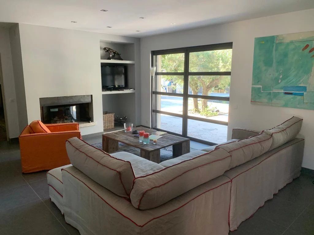 villa 7 Rooms for seasonal rent on Ramatuelle (83350)