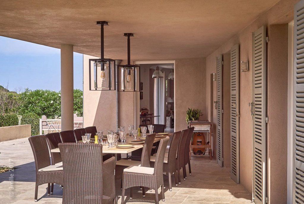 villa 6 Rooms for seasonal rent on Saint-Tropez (83990)