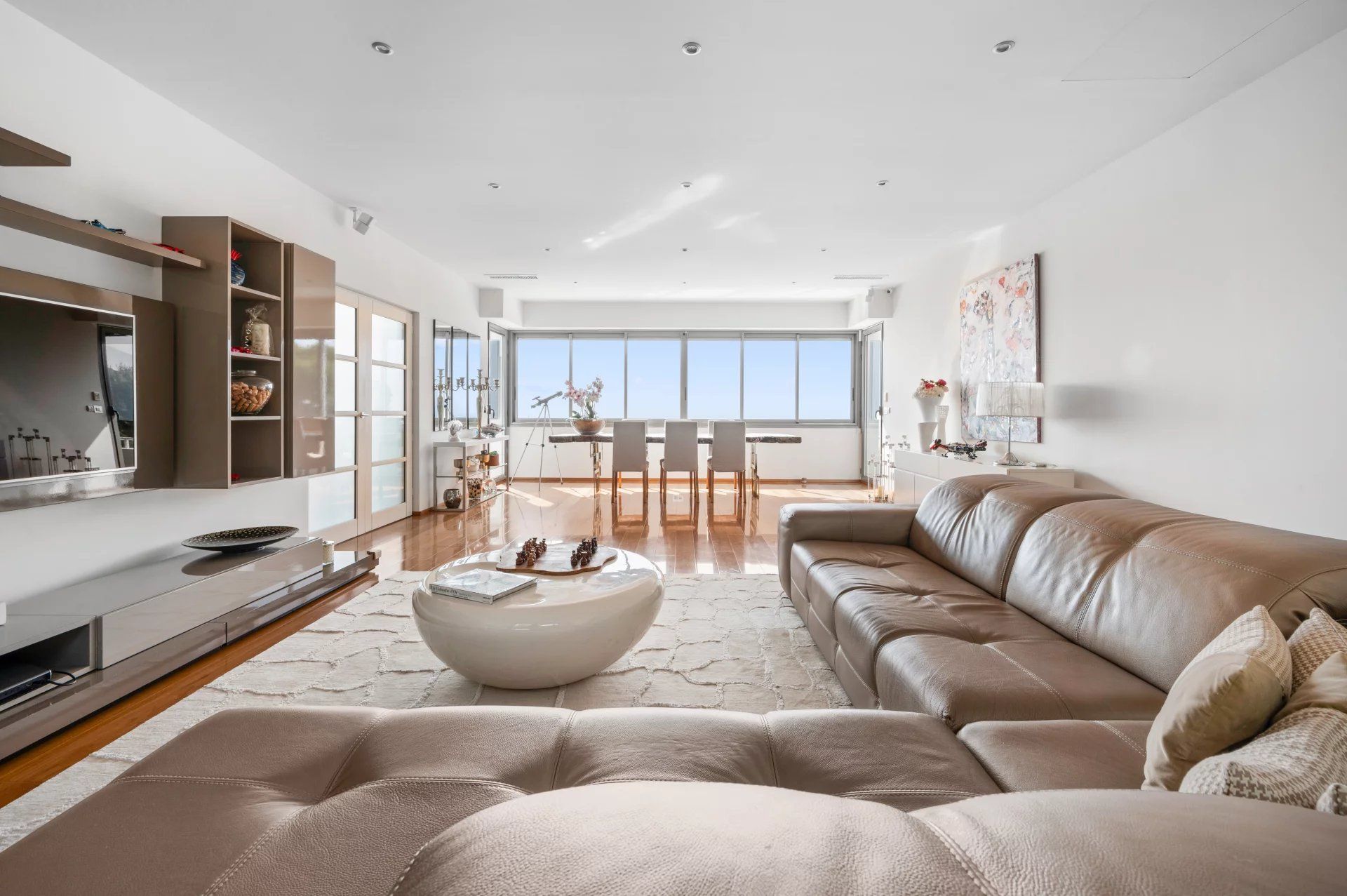 villa 7 Rooms for seasonal rent on Èze (06360)