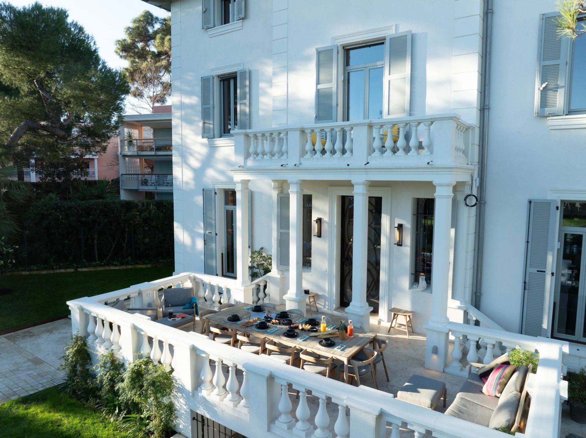 villa 11 Pièces en location saisonnière sur Antibes (06160)