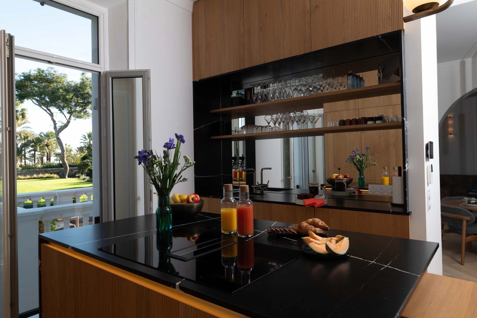 villa 11 Pièces en location saisonnière sur Antibes (06160)