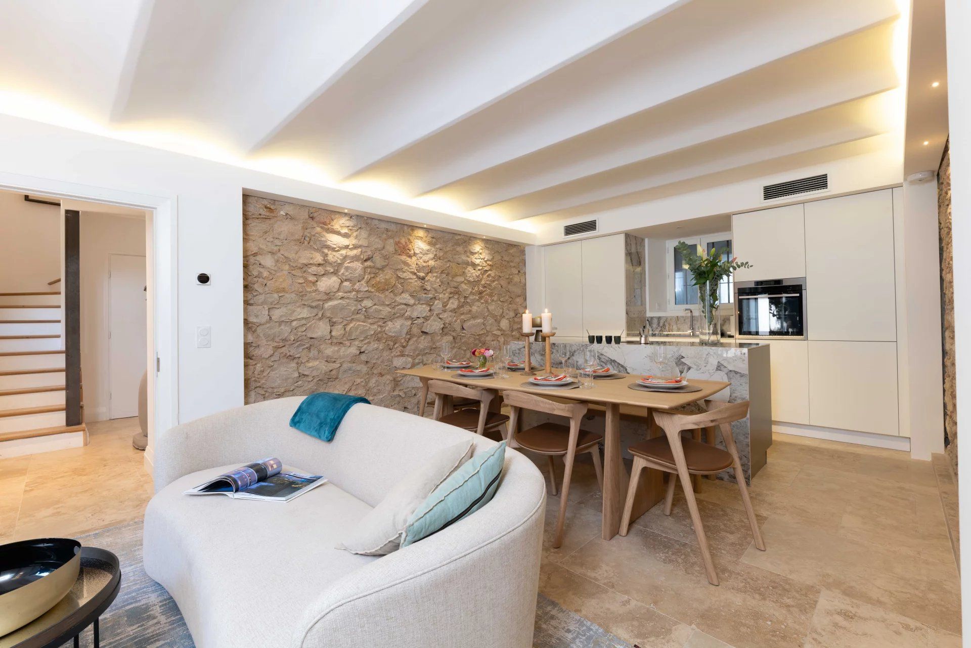 villa 11 Pièces en location saisonnière sur Antibes (06160)