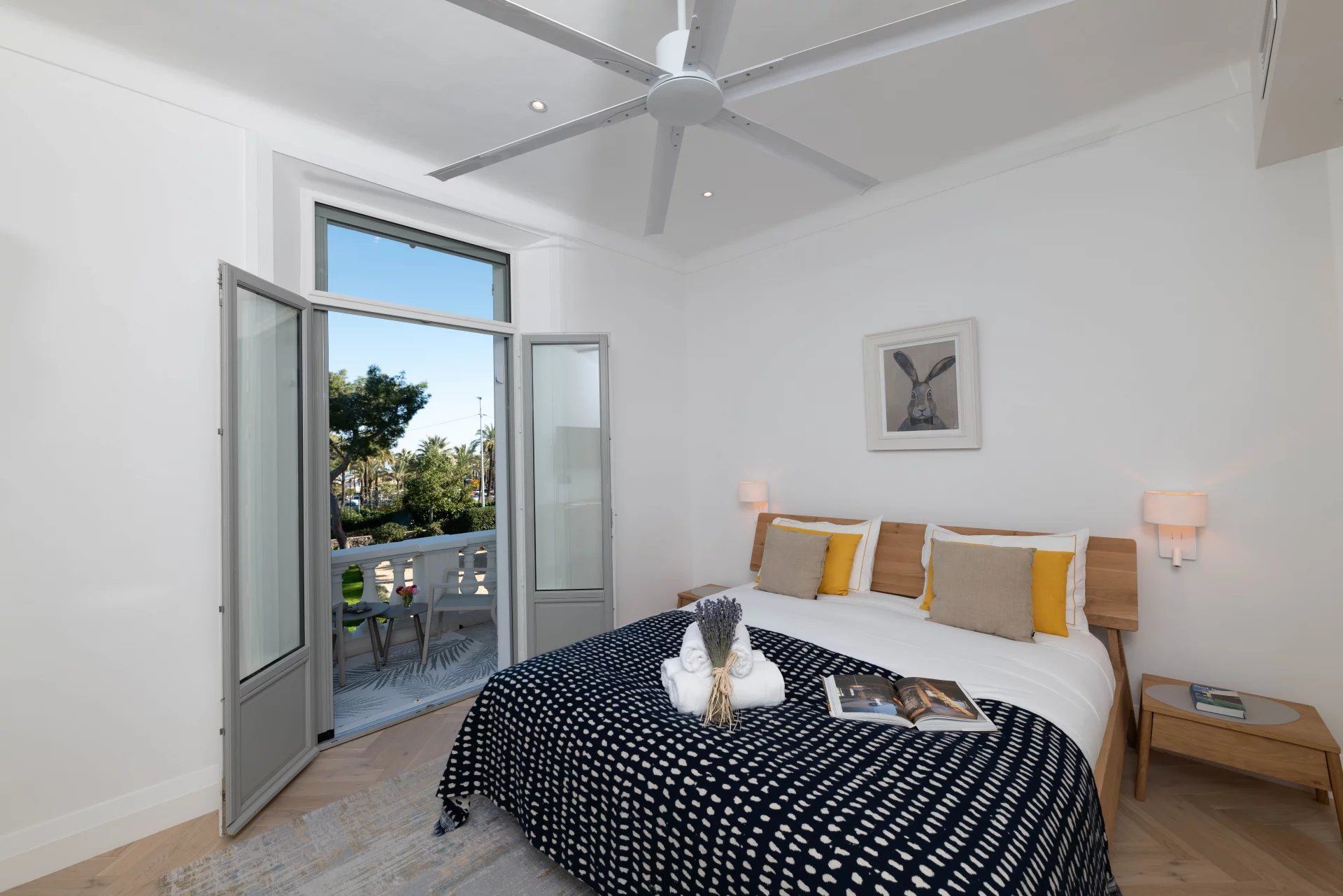 villa 11 Pièces en location saisonnière sur Antibes (06160)