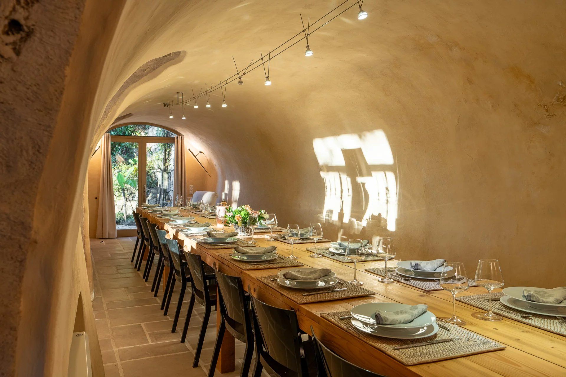 villa 10 Rooms for seasonal rent on Callas (83830)