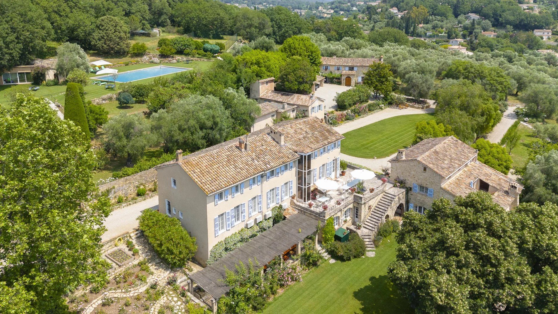Location saisonnière Villa Valbonne 17&nbsp;Pièces 1125&nbsp;m²