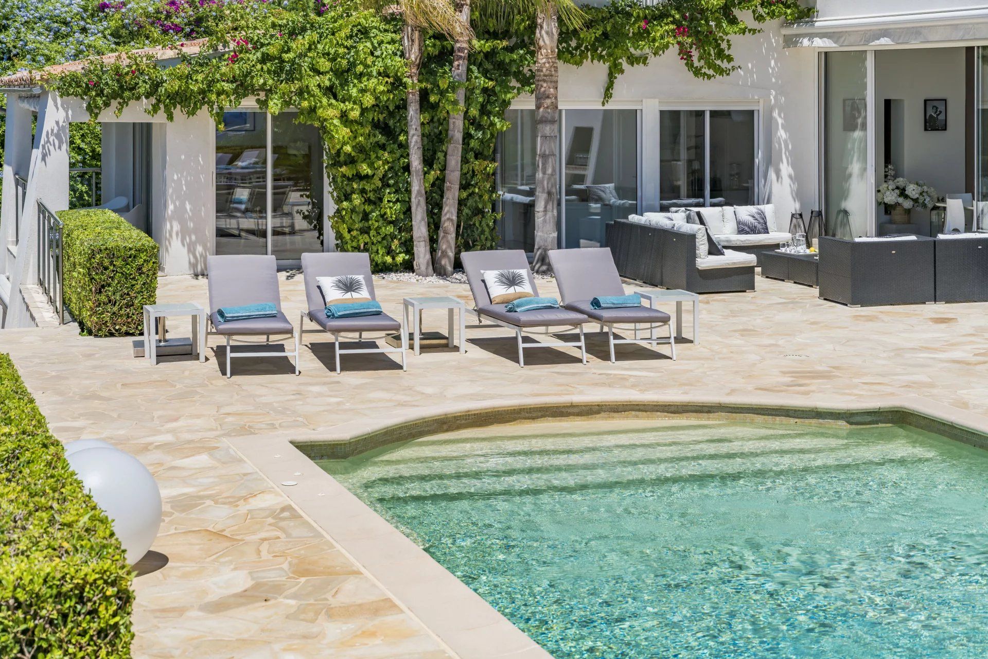 villa 7 Pièces en location saisonnière sur Cannes (06400) Location saisonnière Villa Cannes 7 Pièces 300 m²