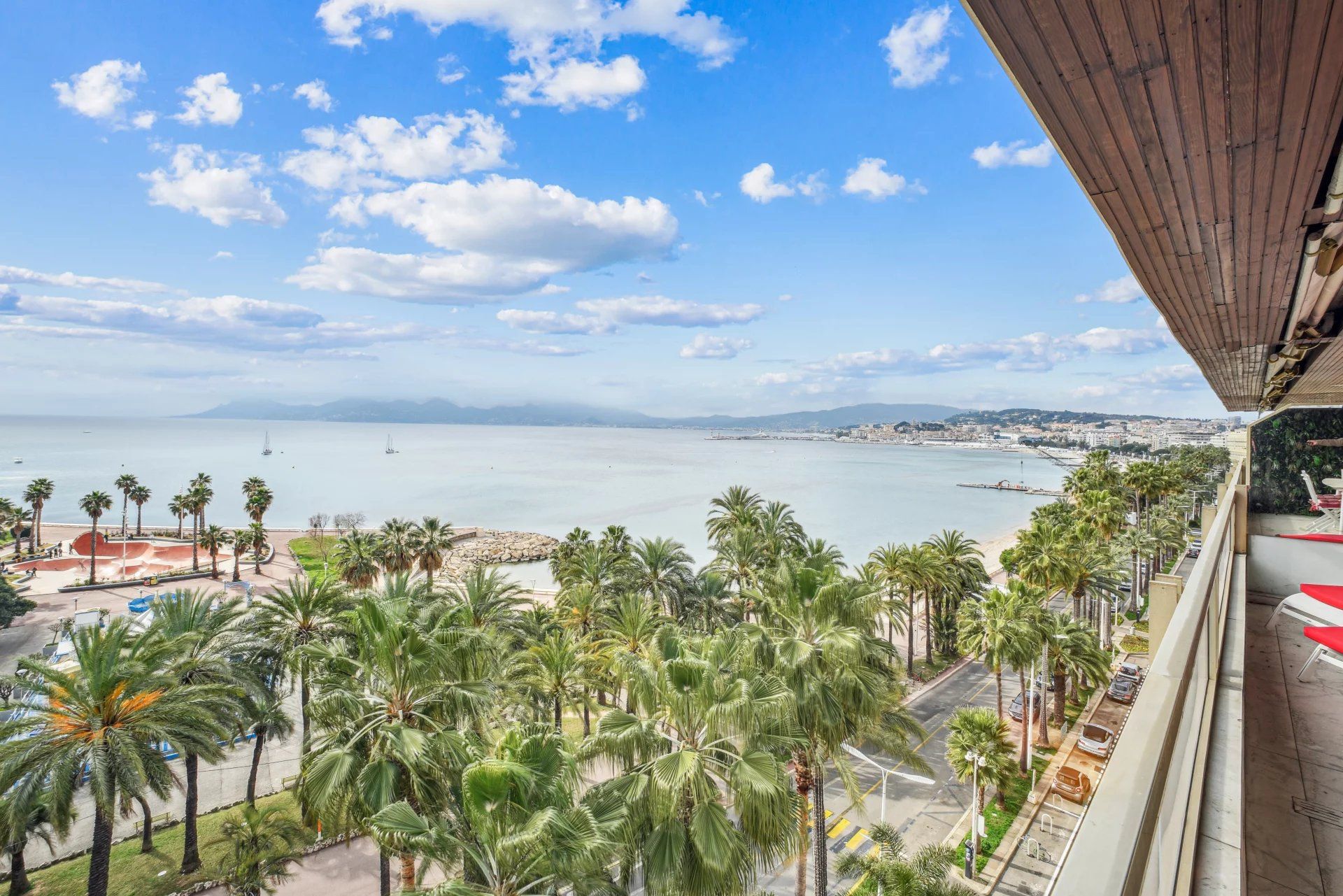 apartment 3 Rooms for sale on Cannes (06400)