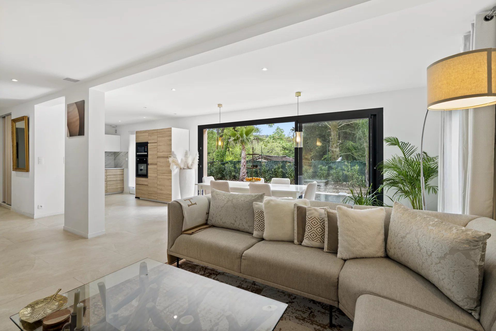 villa 5 Rooms for sale on Saint-Vallier-de-Thiey (06460)