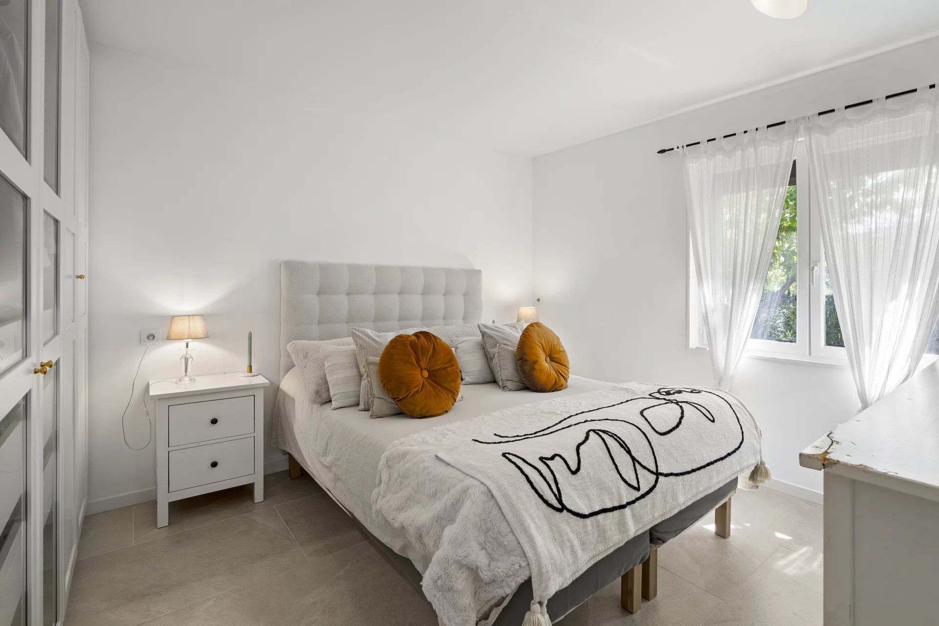 villa 5 Rooms for sale on Saint-Vallier-de-Thiey (06460)