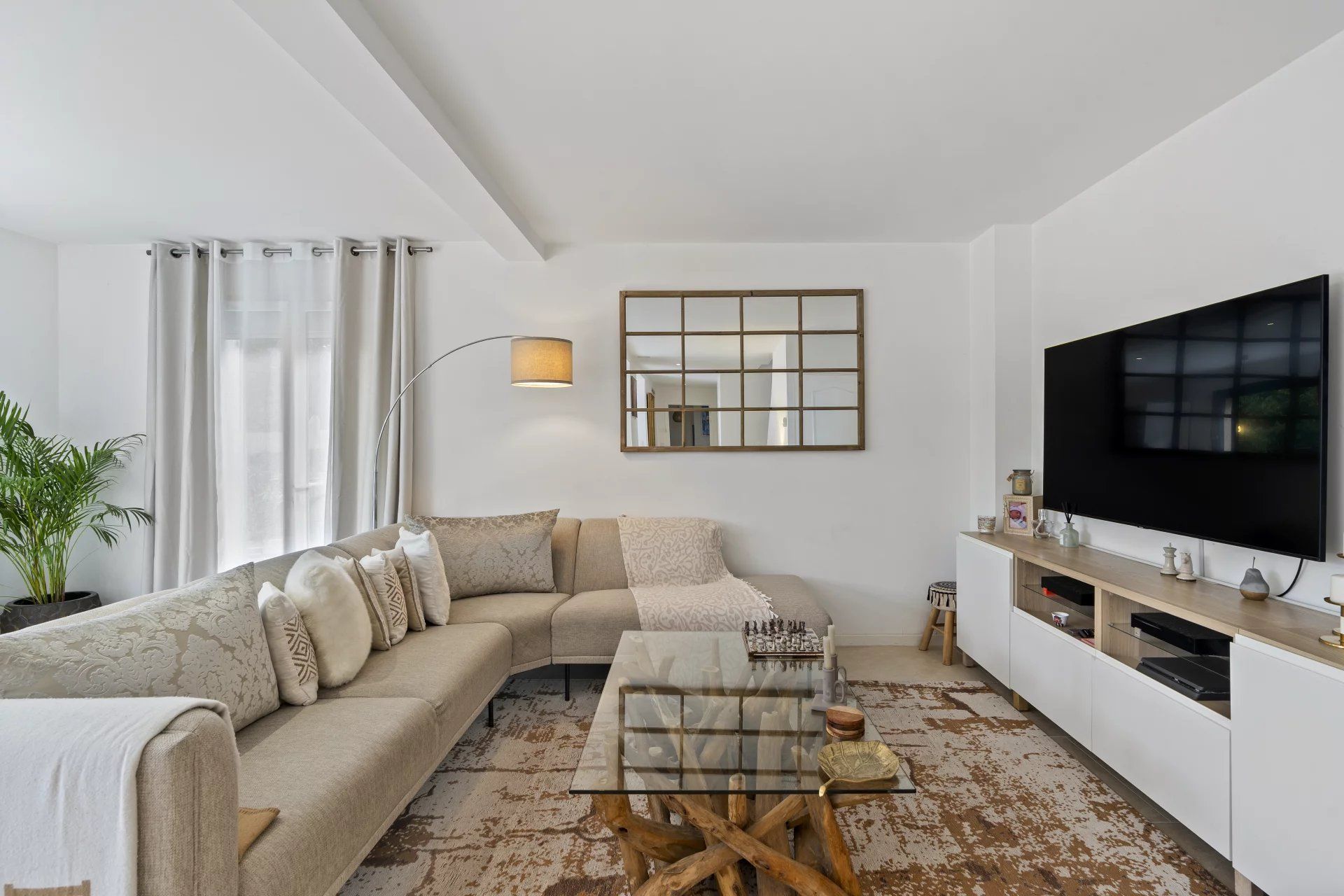 villa 5 Rooms for sale on Saint-Vallier-de-Thiey (06460)