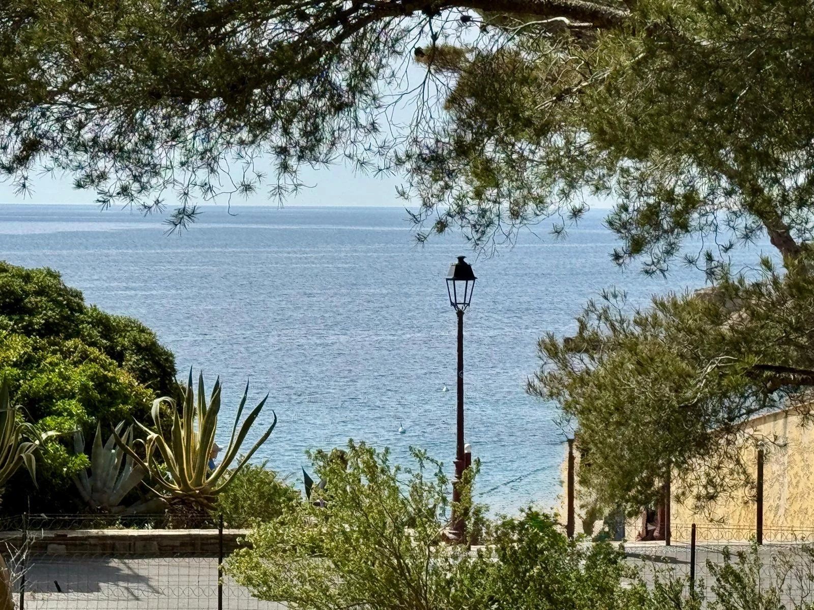 Vente Villa Cavalaire-sur-Mer 4 Pièces 184 m²
