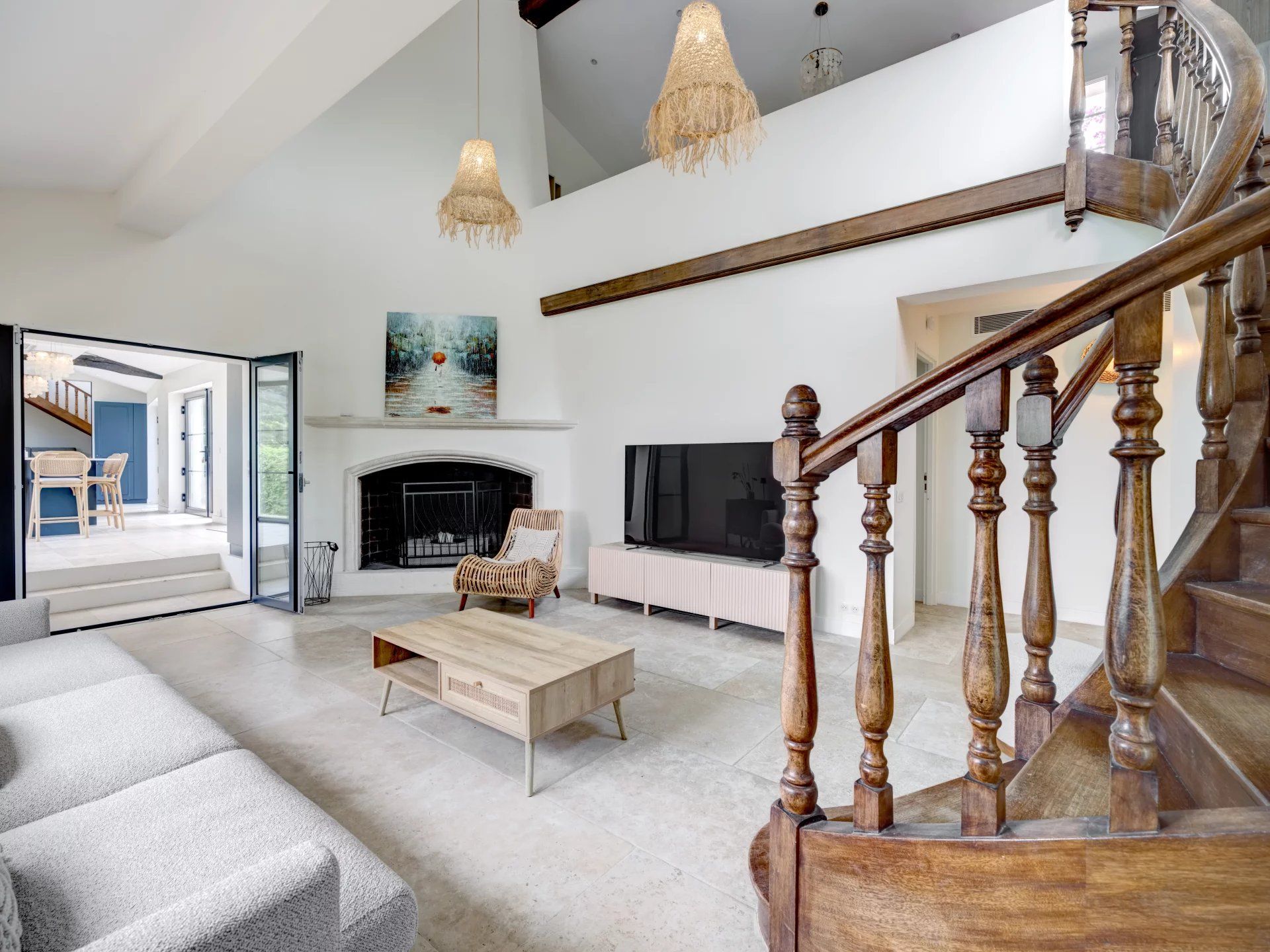 villa 9 Rooms for seasonal rent on Valbonne (06560)