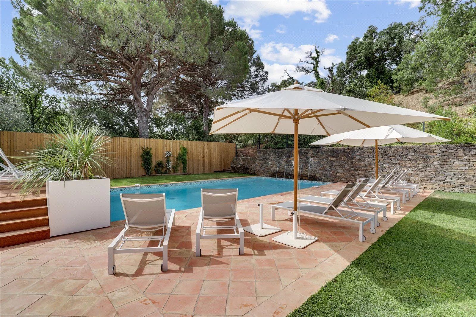 villa 9 Rooms for sale on Ramatuelle (83350)