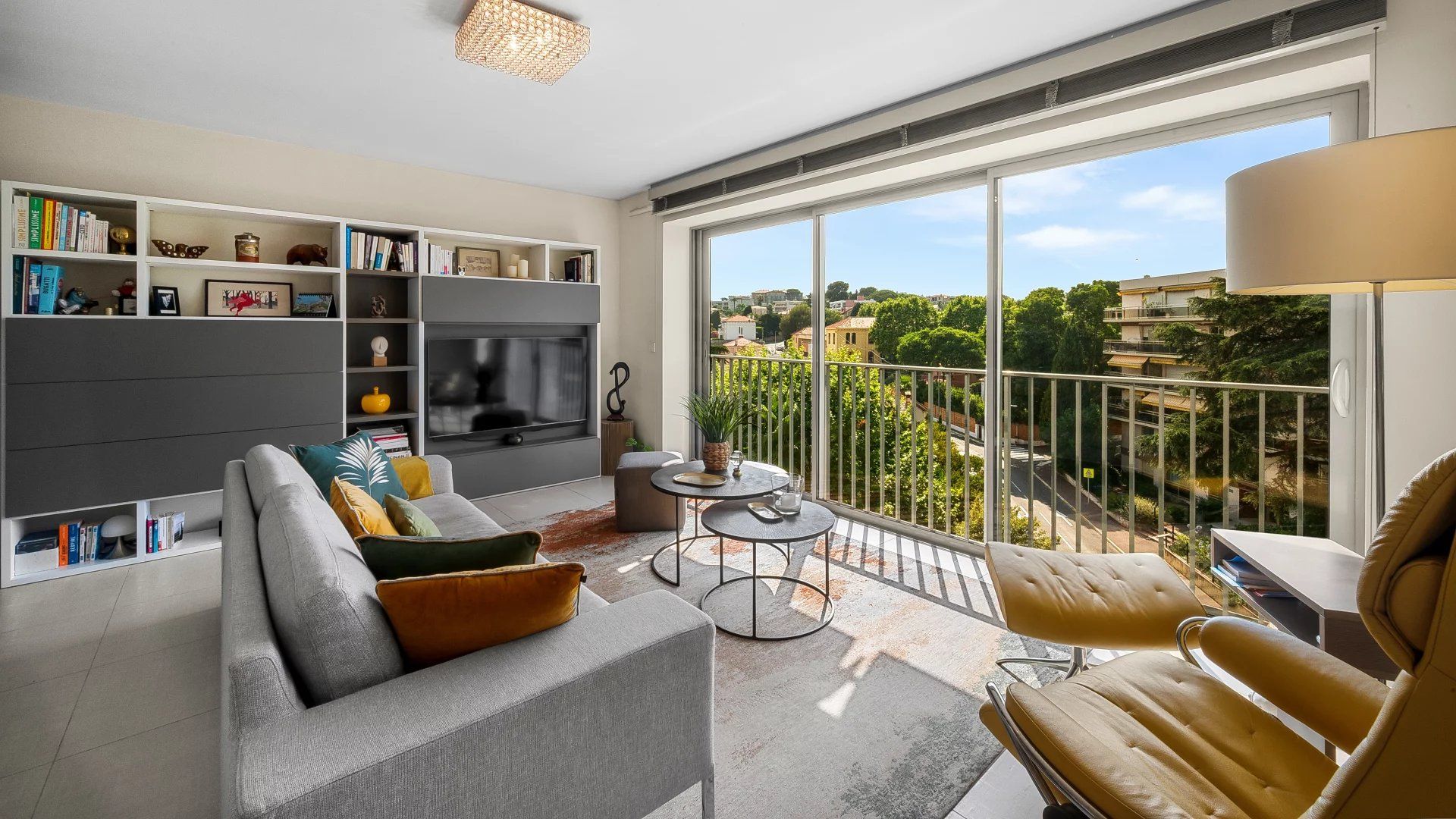Sale Apartment Antibes 3 Rooms 88 m²