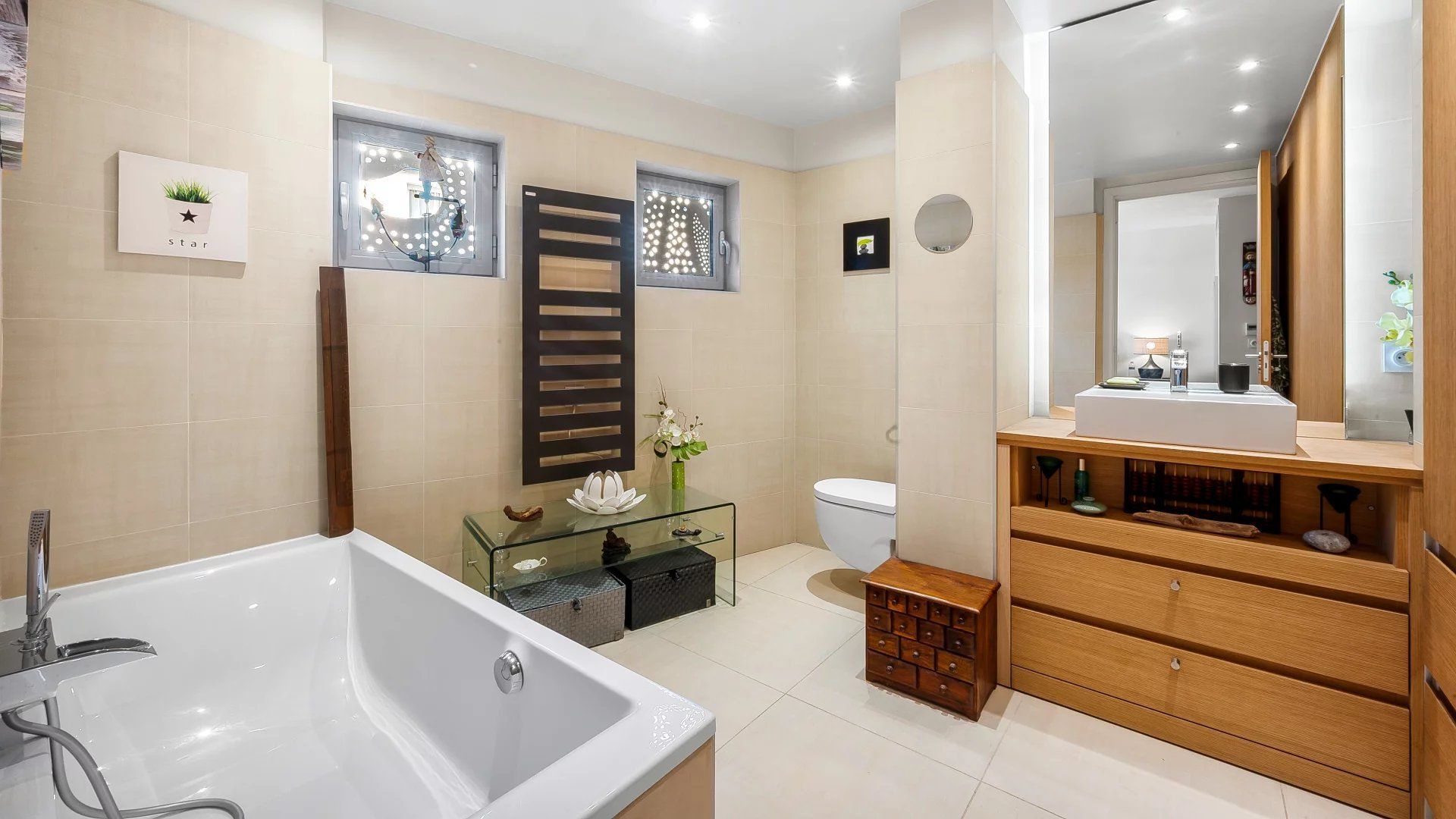 apartment 3 Rooms for sale on Antibes (06600)