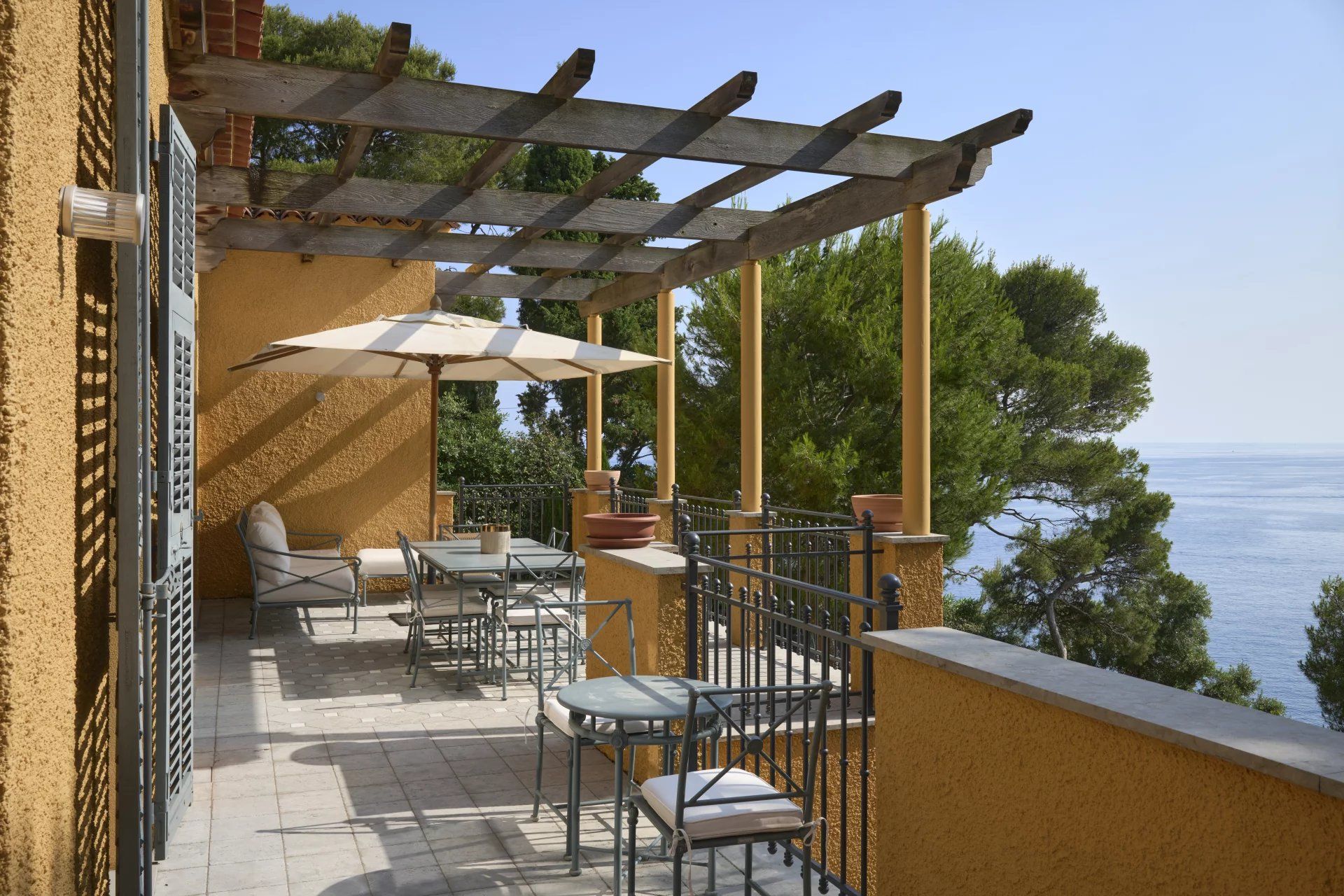 villa for sale on Saint-Jean-Cap-Ferrat (06230)