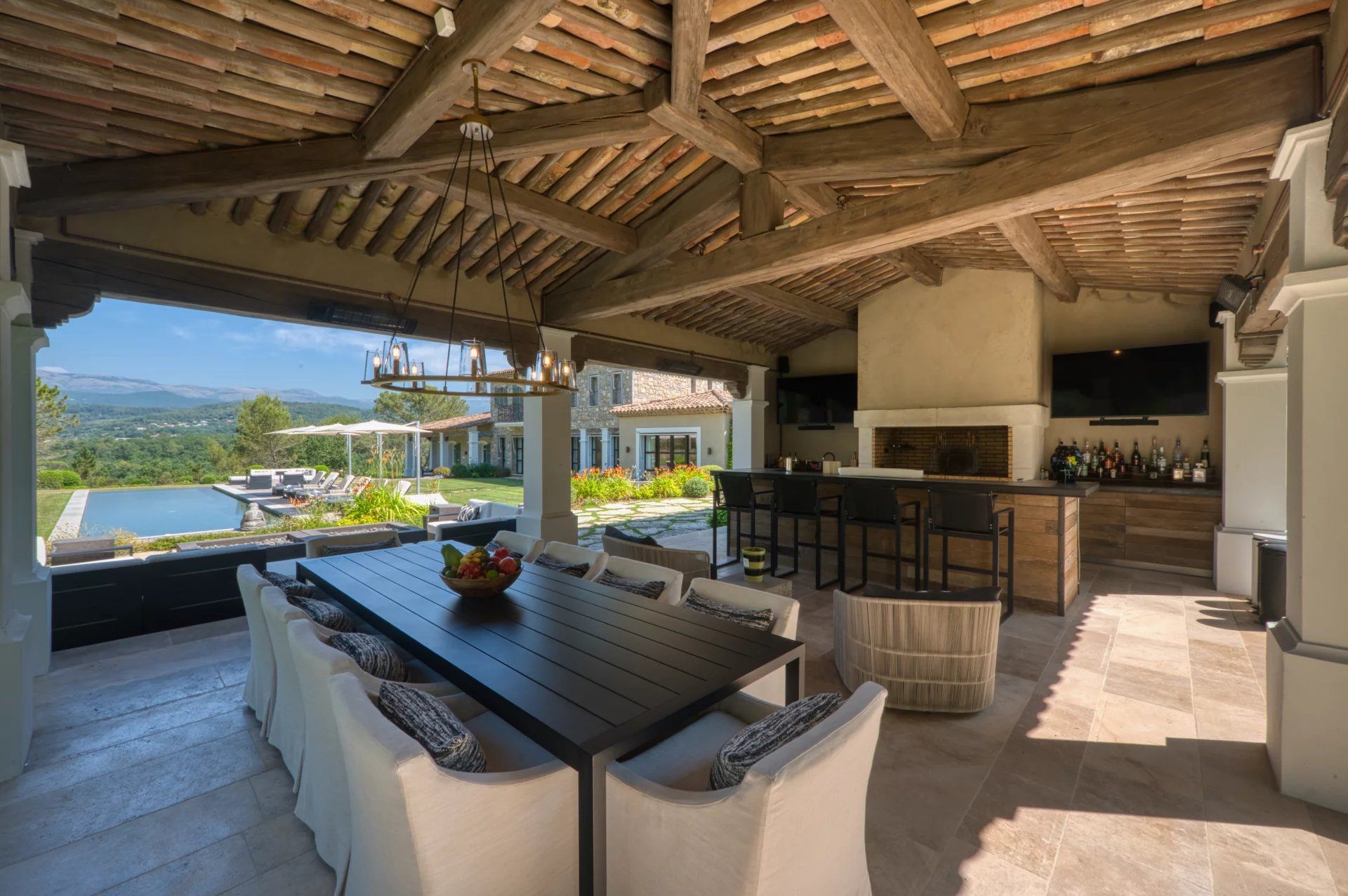 villa 12 Pièces en vente sur Tourrettes (83440) Vente Villa Tourrettes 12 Pièces 428 m²