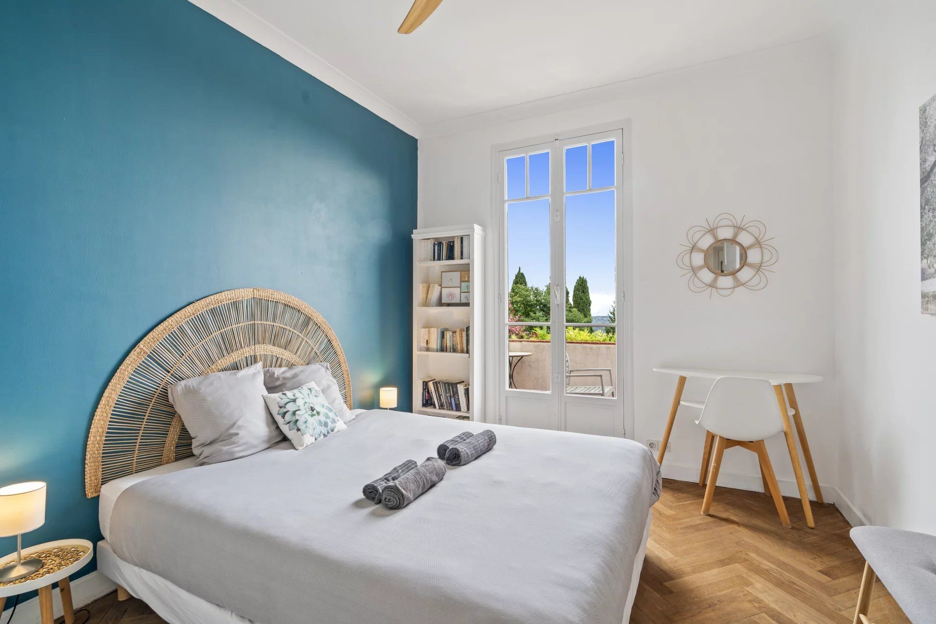 villa 6 Rooms for seasonal rent on Châteauneuf-Grasse (06740)