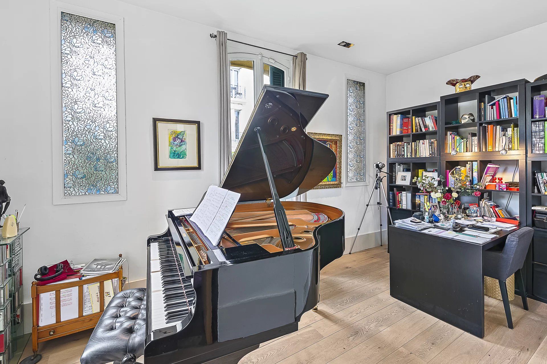 townhouse 10 Rooms for sale on Vence (06140)