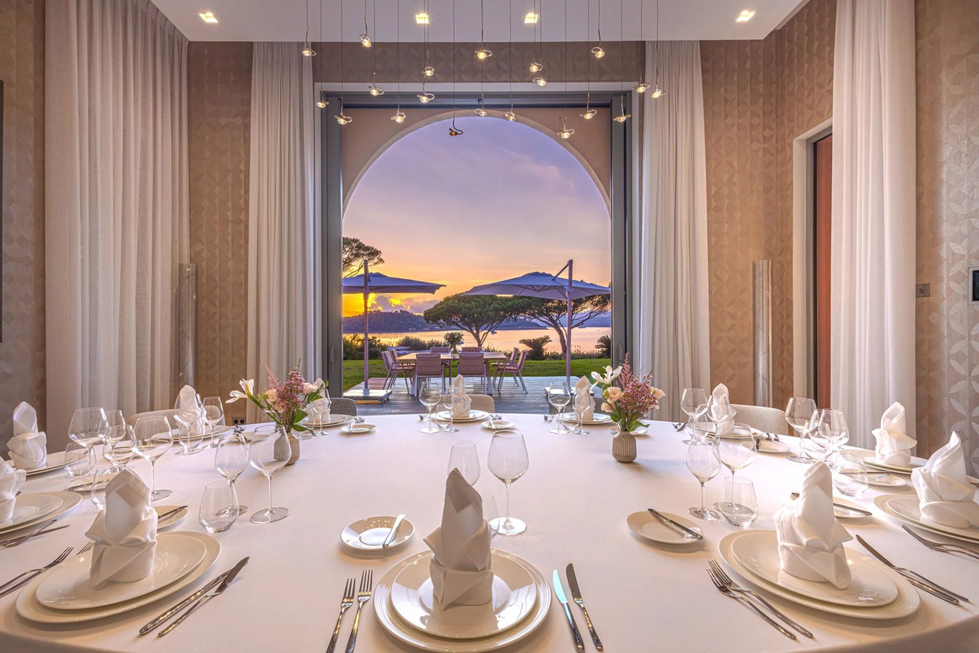 villa 8 Pièces en location saisonnière sur Saint-Tropez (83990)