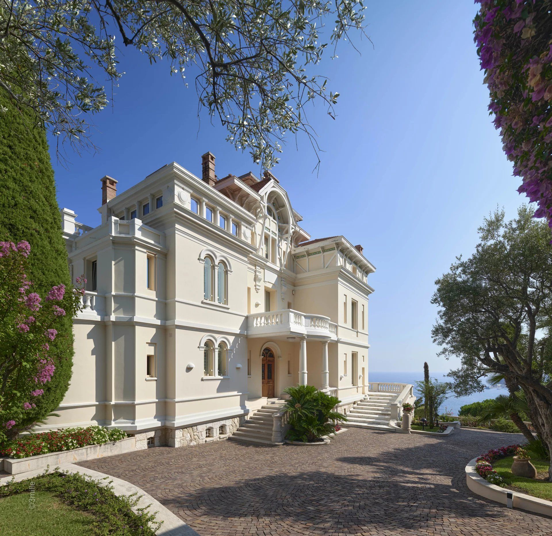 villa 16 Pièces en vente sur Roquebrune-Cap-Martin (06190)