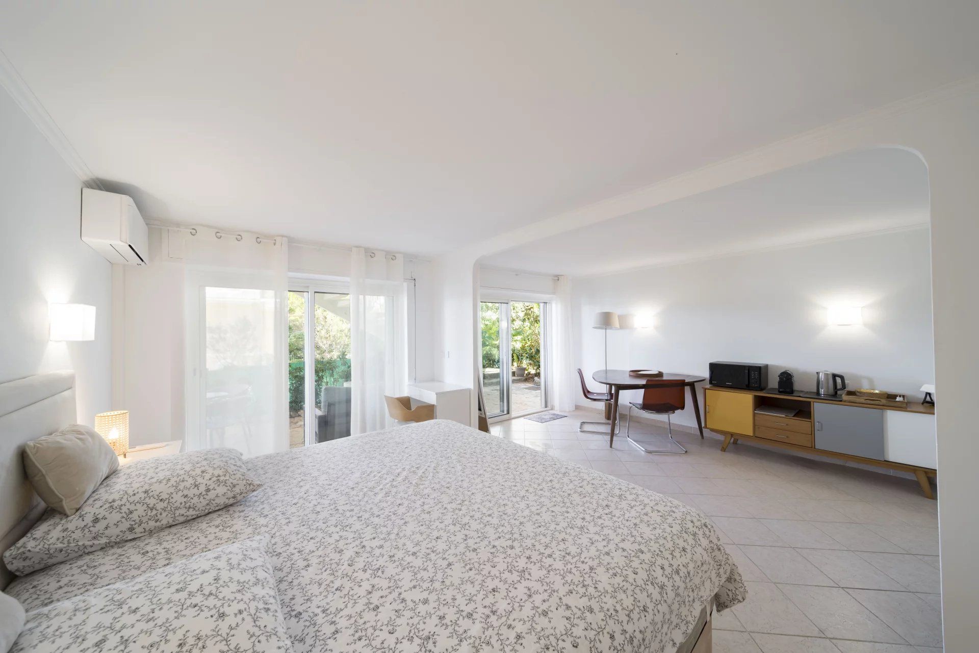 villa 6 Pièces en location saisonnière sur Antibes (06160)