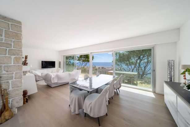 Location saisonnière Villa Antibes 6&nbsp;Pièces 175&nbsp;m²
