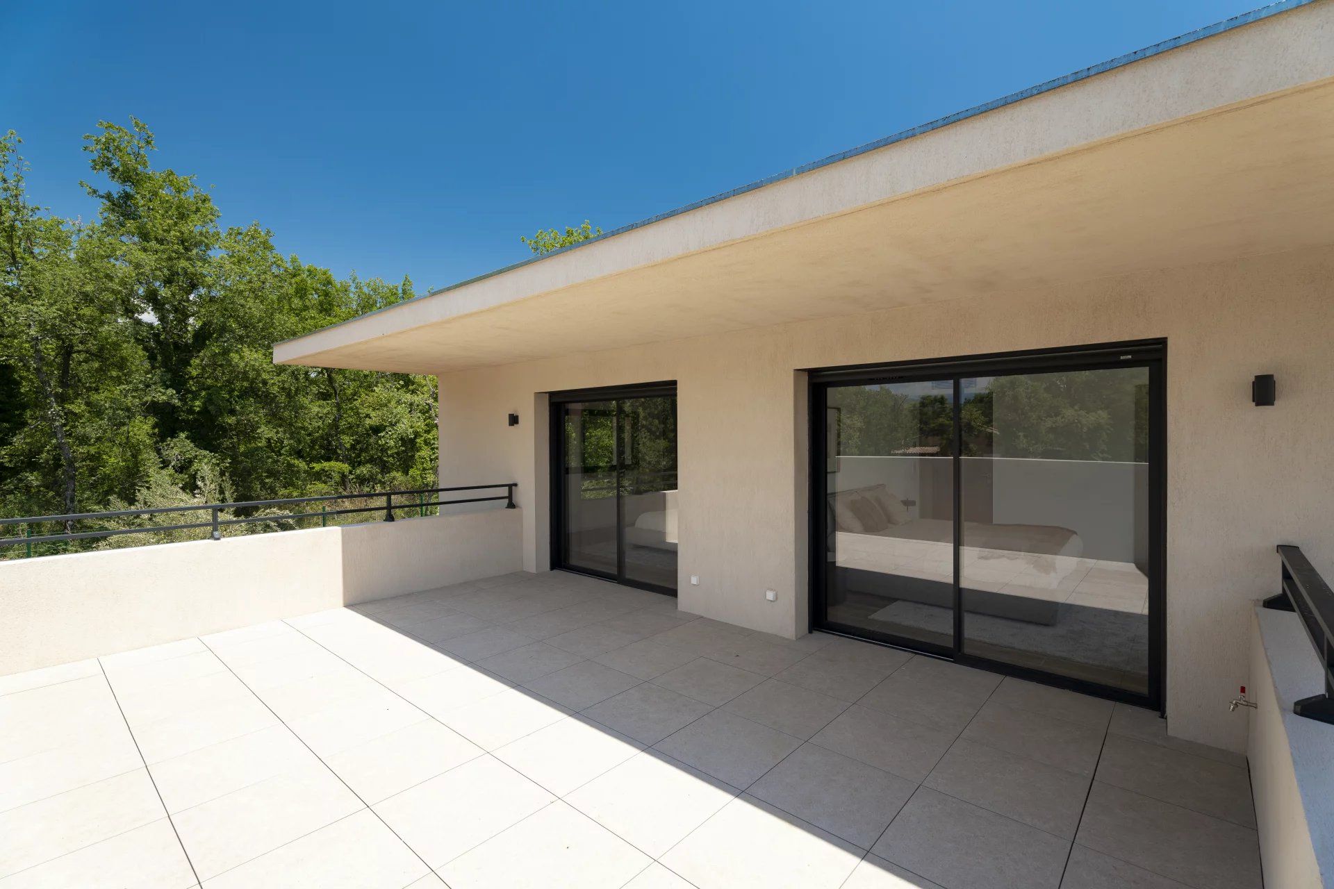 villa for sale on Tourrettes (83440)