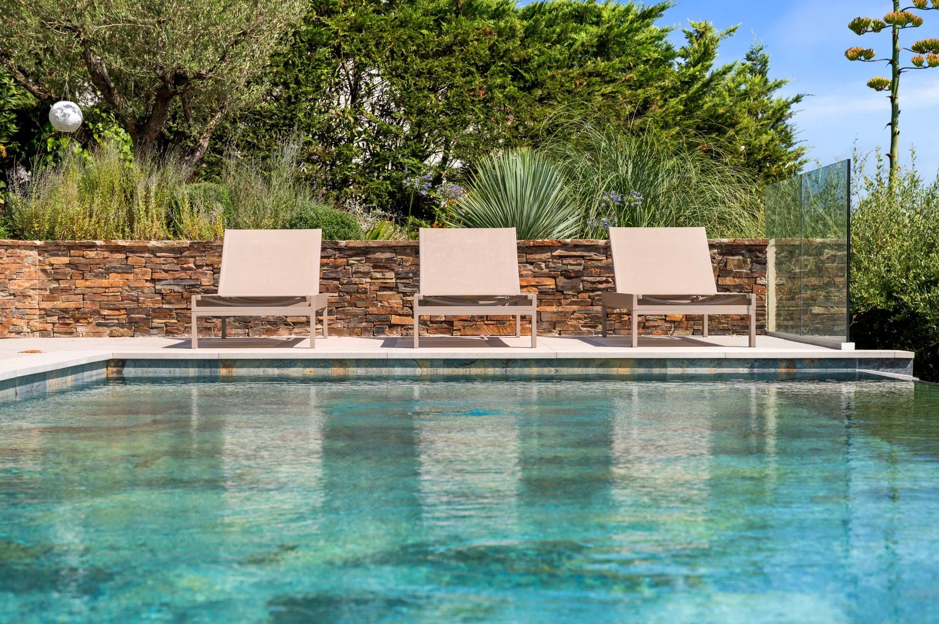 villa 7 Rooms for sale on Sainte-Maxime (83120)