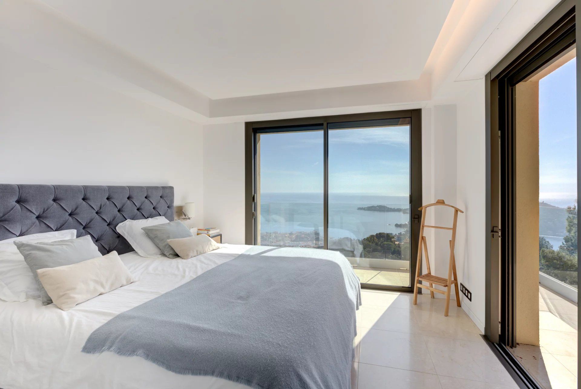 villa 7 Rooms for seasonal rent on Villefranche-sur-Mer (06230)