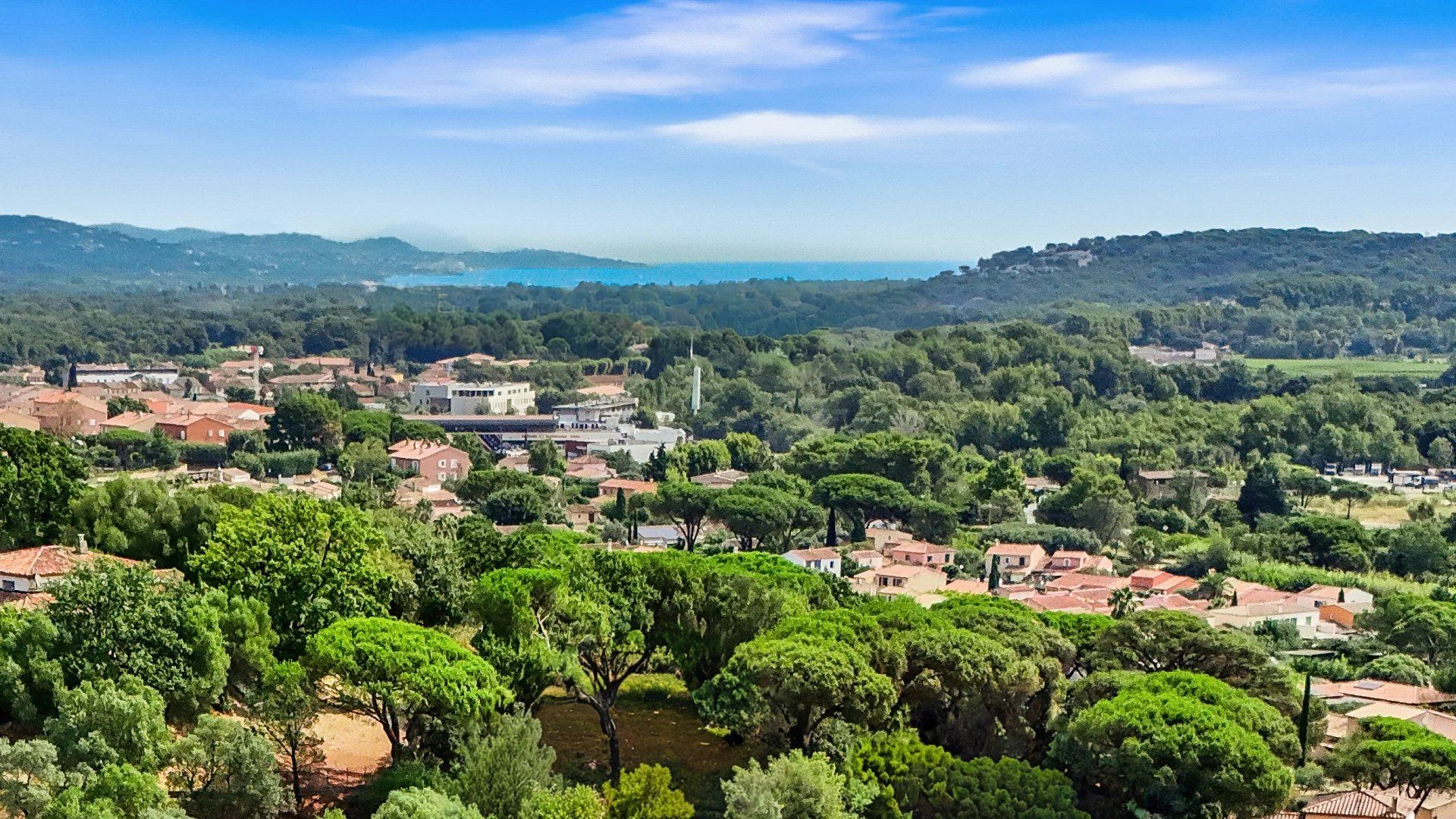 Sale Villa Cogolin 6 Rooms 250 m²