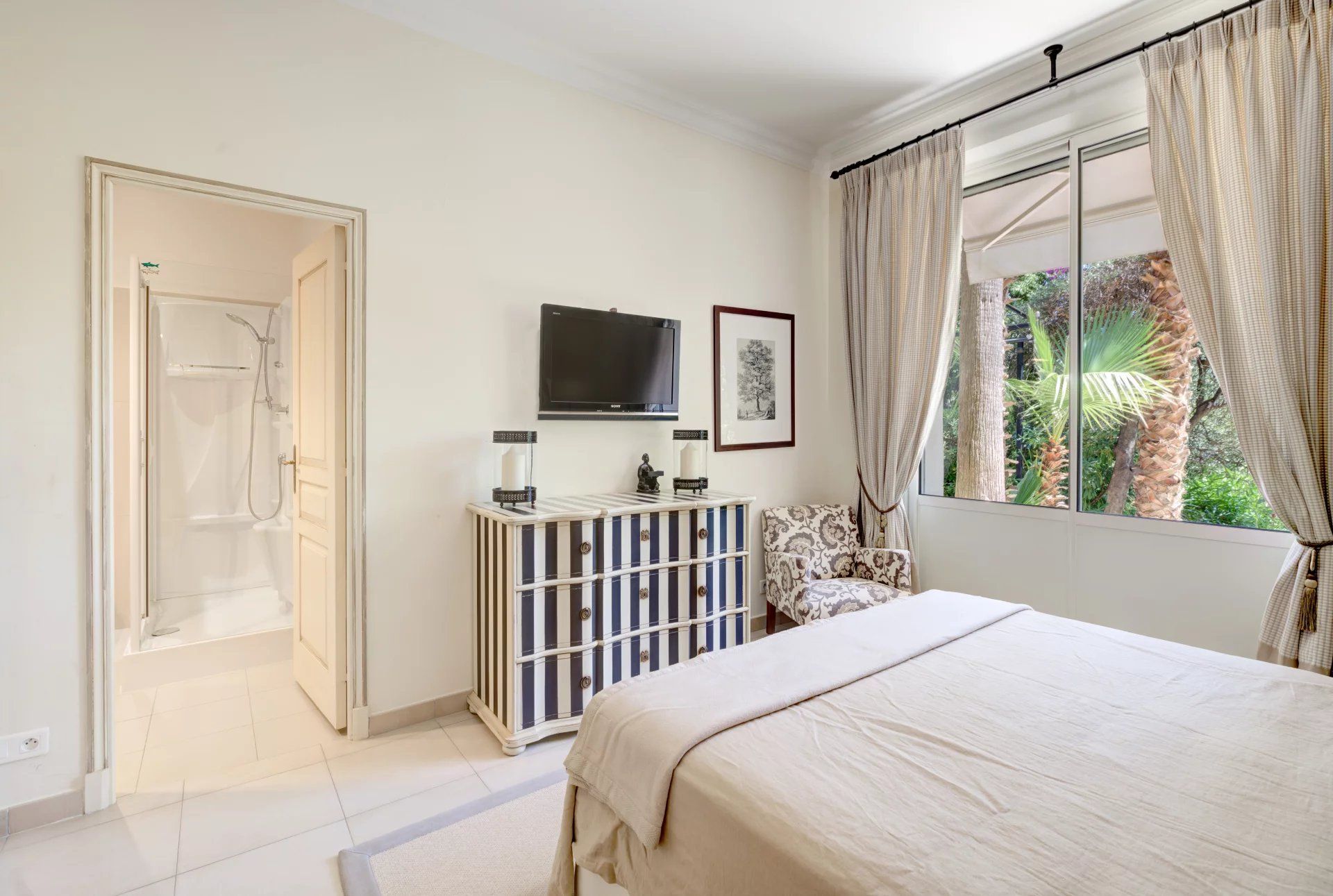 villa for sale on Vallauris (06220)