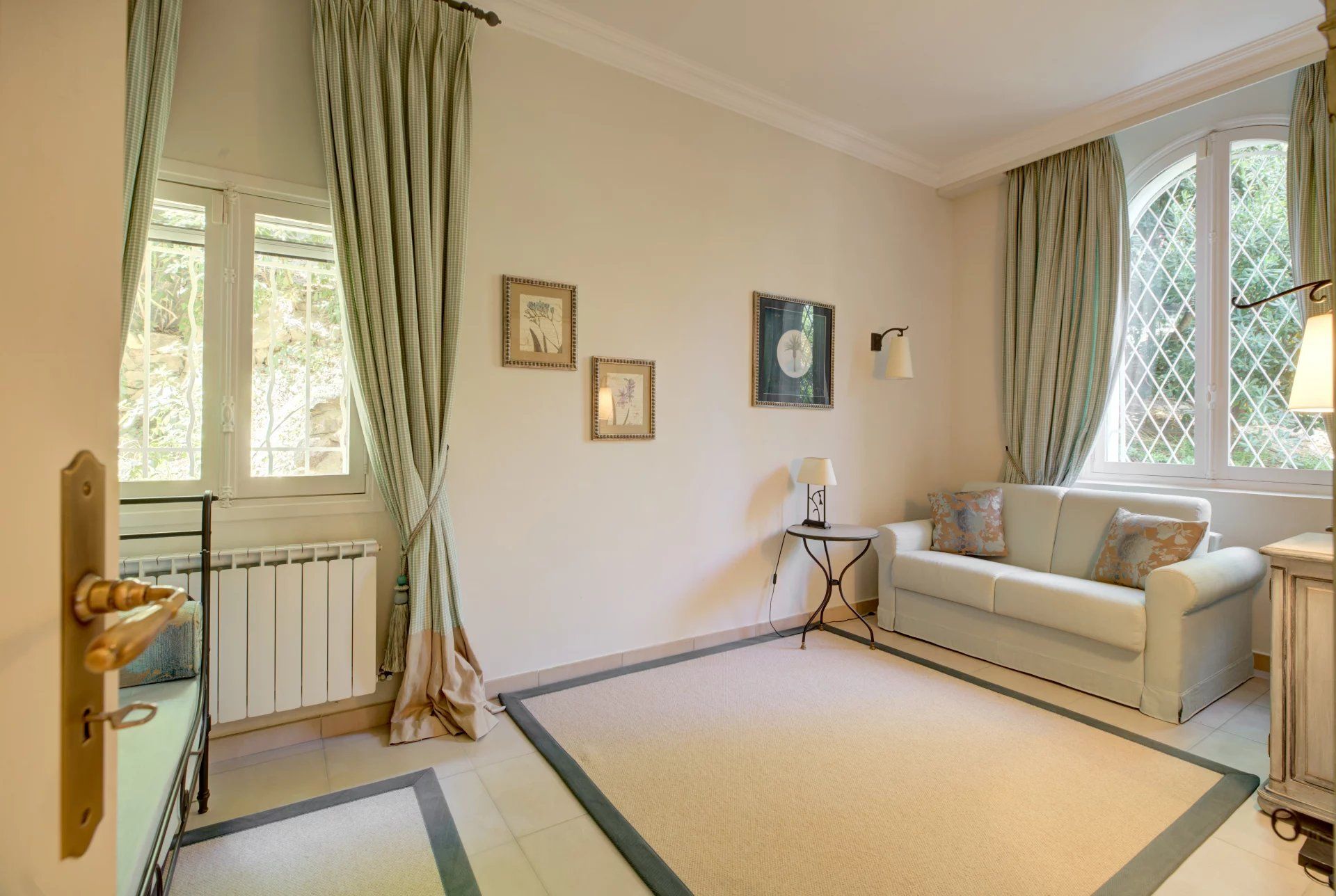 villa for sale on Vallauris (06220)