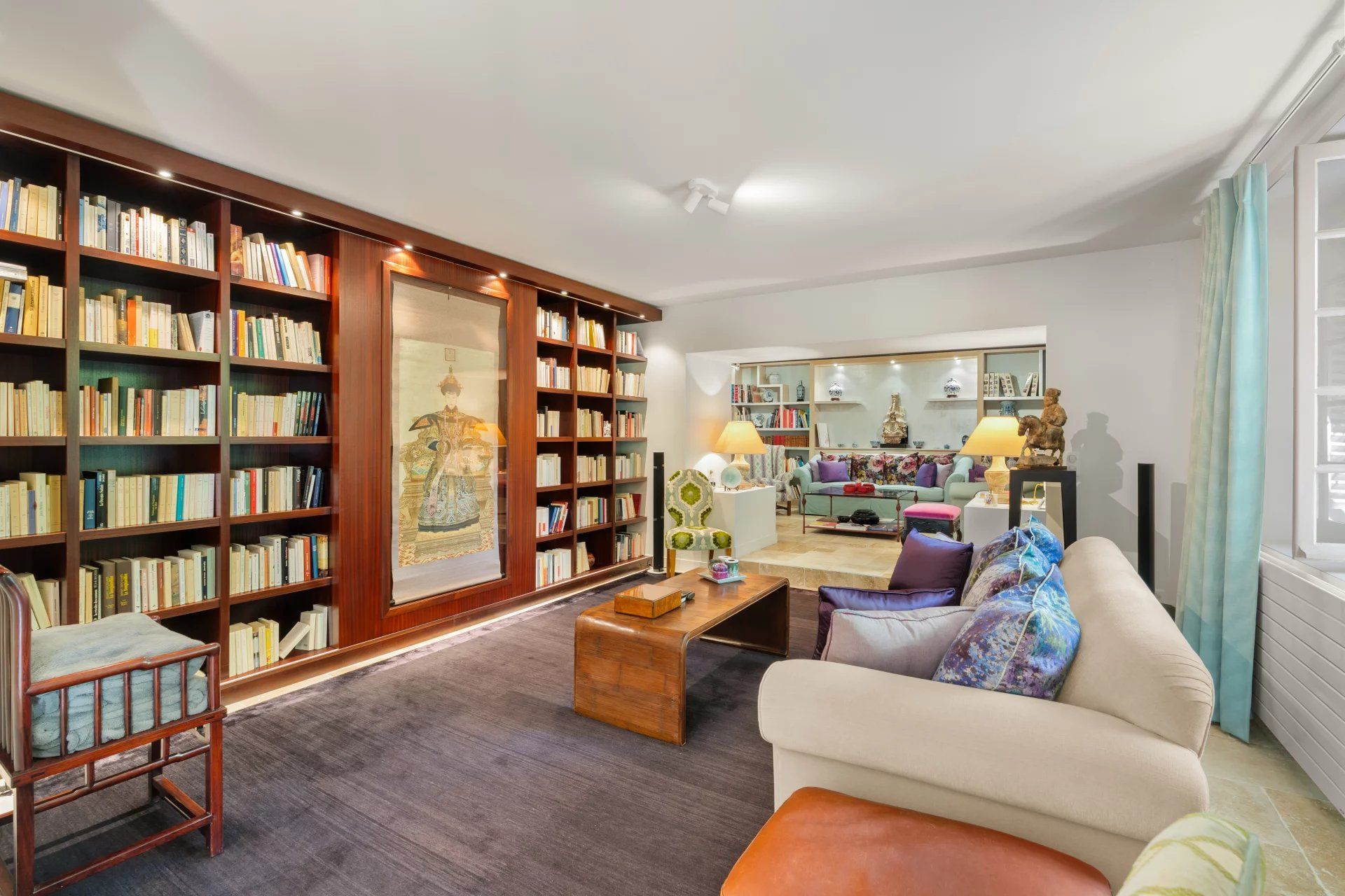 villa 10 Rooms for sale on Vence (06140)