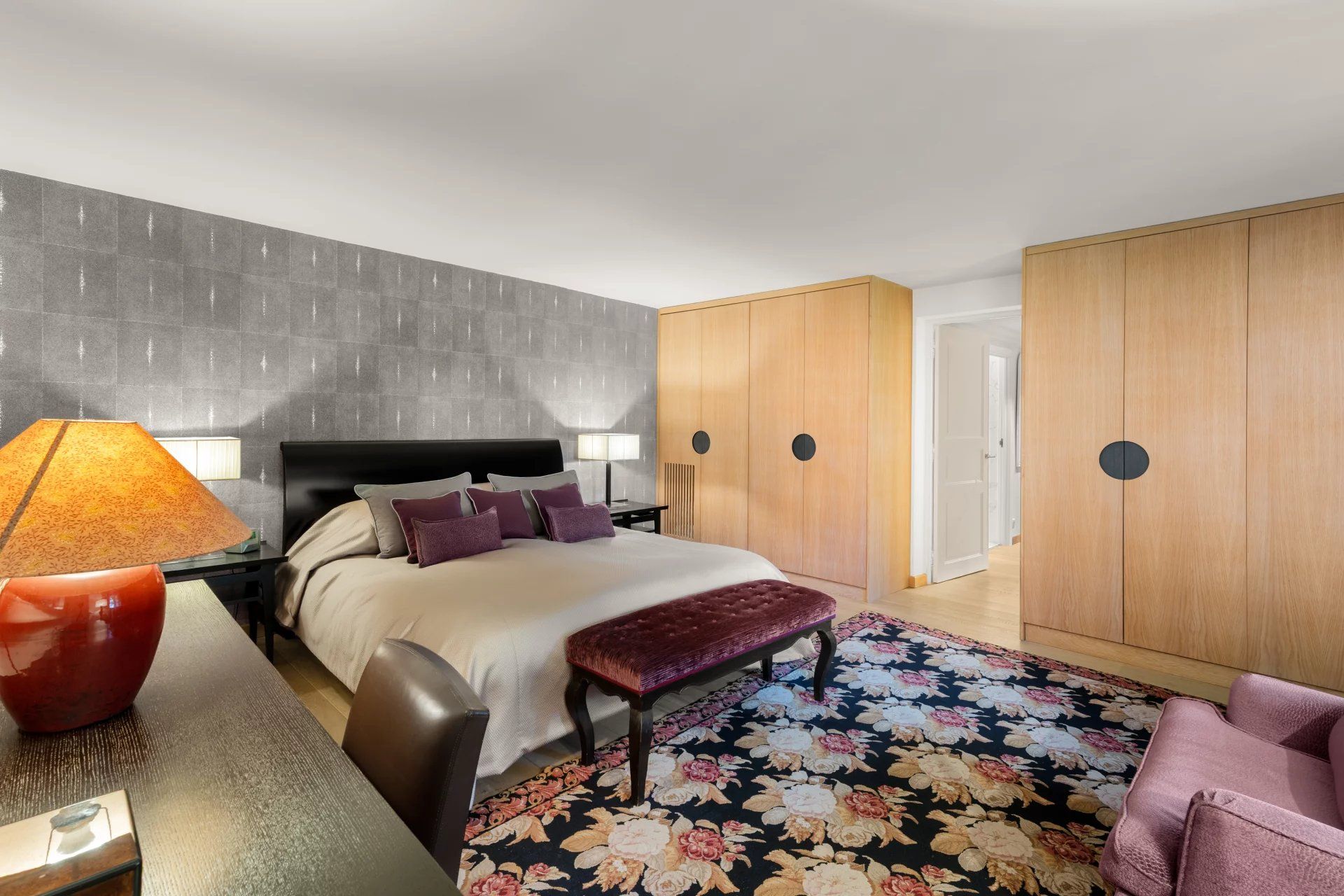 villa 10 Rooms for sale on Vence (06140)