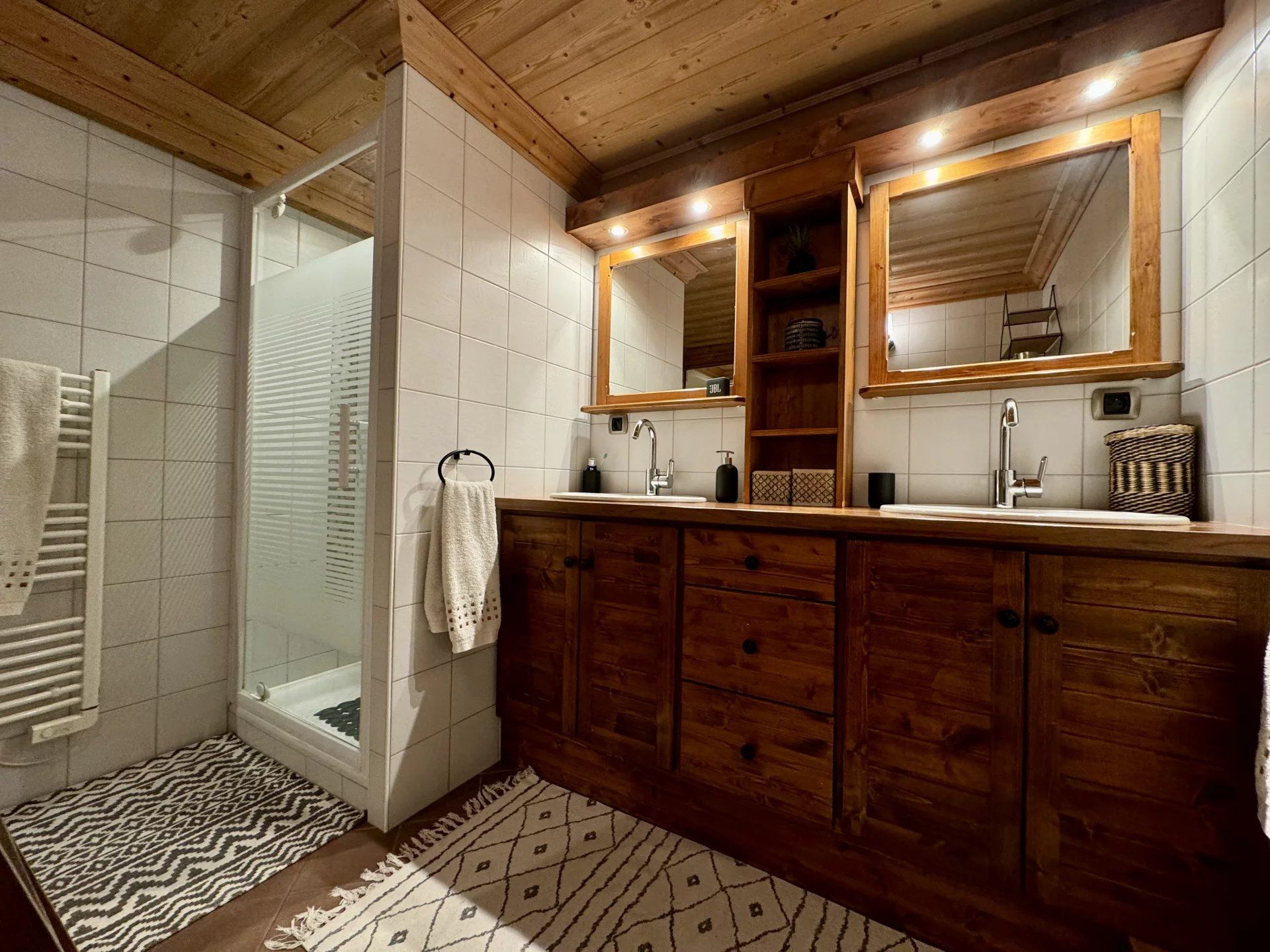 house 4 Rooms for sale on Bozel (73350)