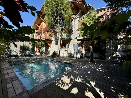 Vente Maison Bozel 4&nbsp;Pièces 250&nbsp;m²