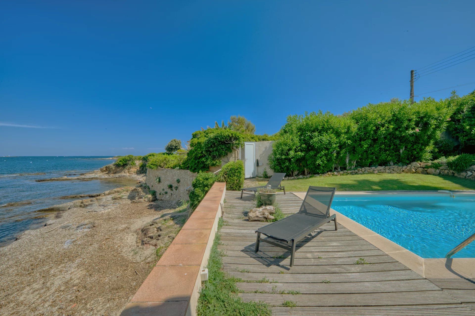 villa 4 Rooms for sale on Sainte-Maxime (83120) Sale Villa Sainte-Maxime 4 Rooms 147 m²