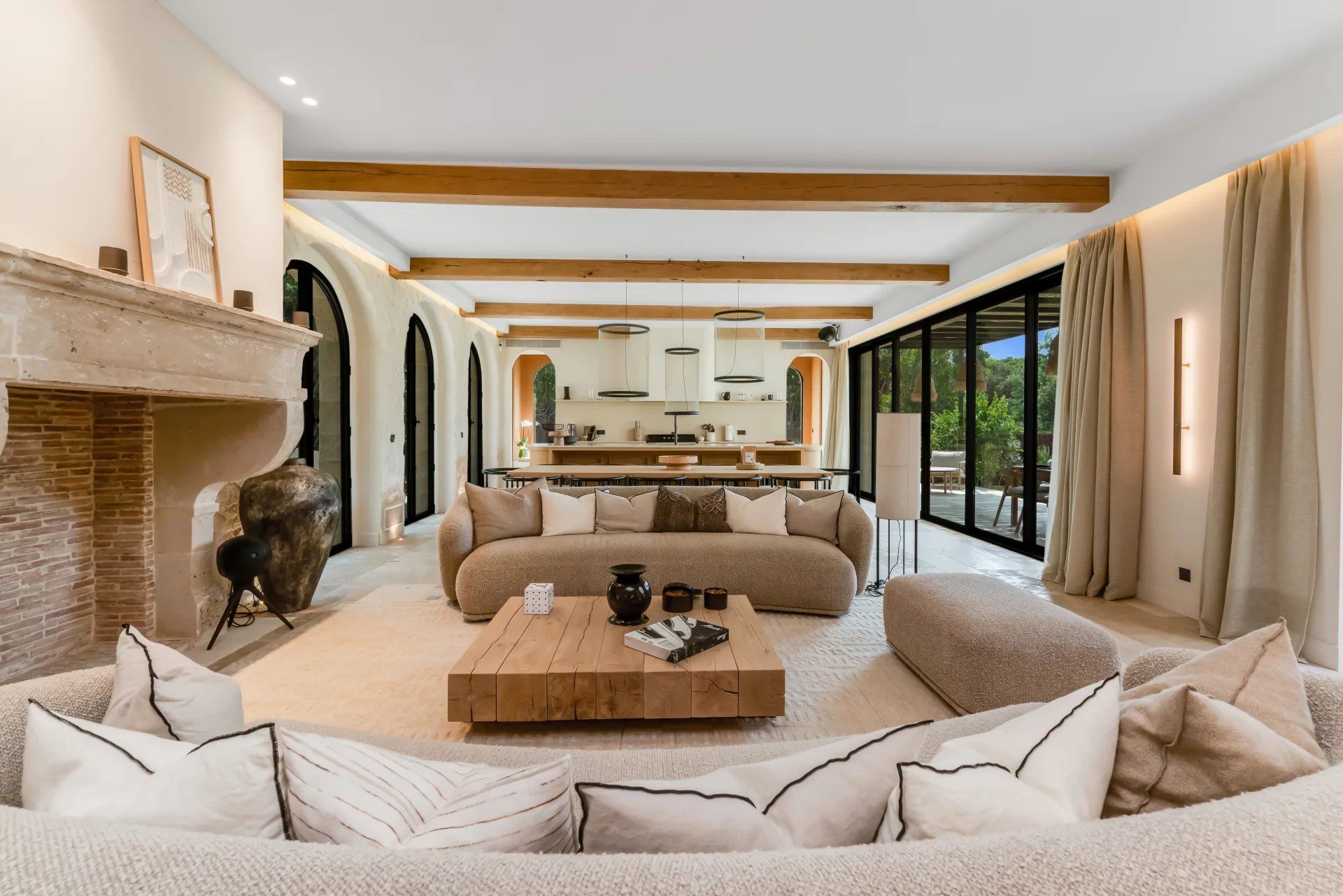 villa 7 Rooms for seasonal rent on Ramatuelle (83350)